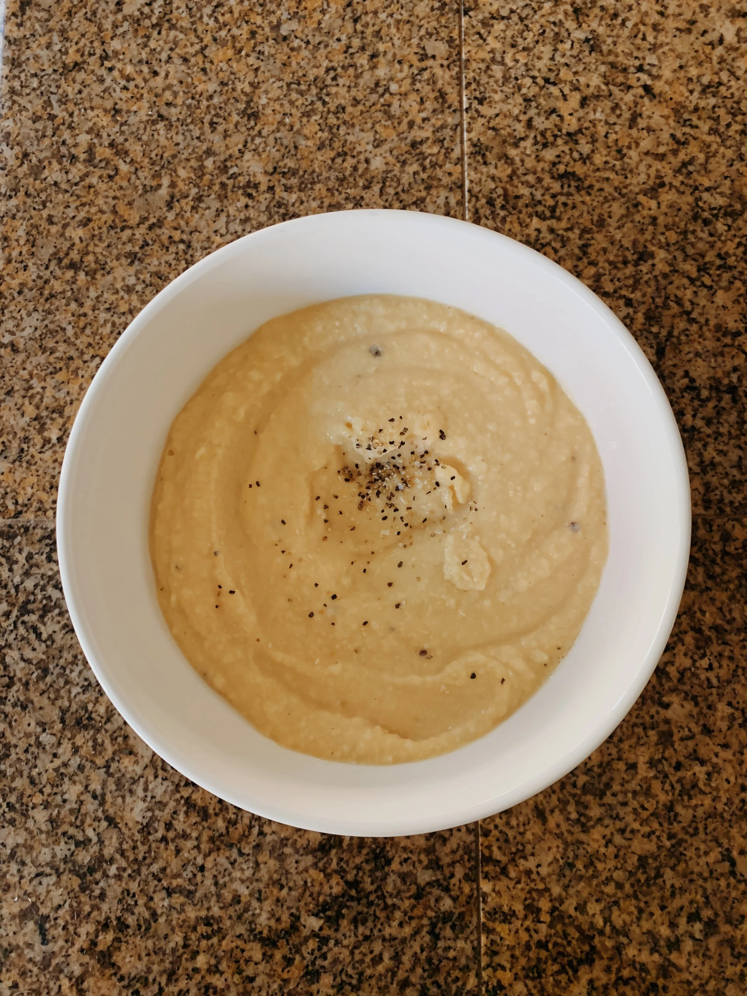 Lemon Garlic Hummus 