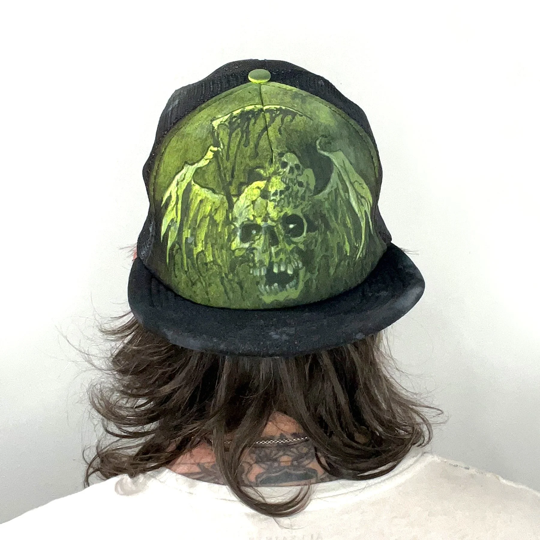 winged_skull_hat3.jpg