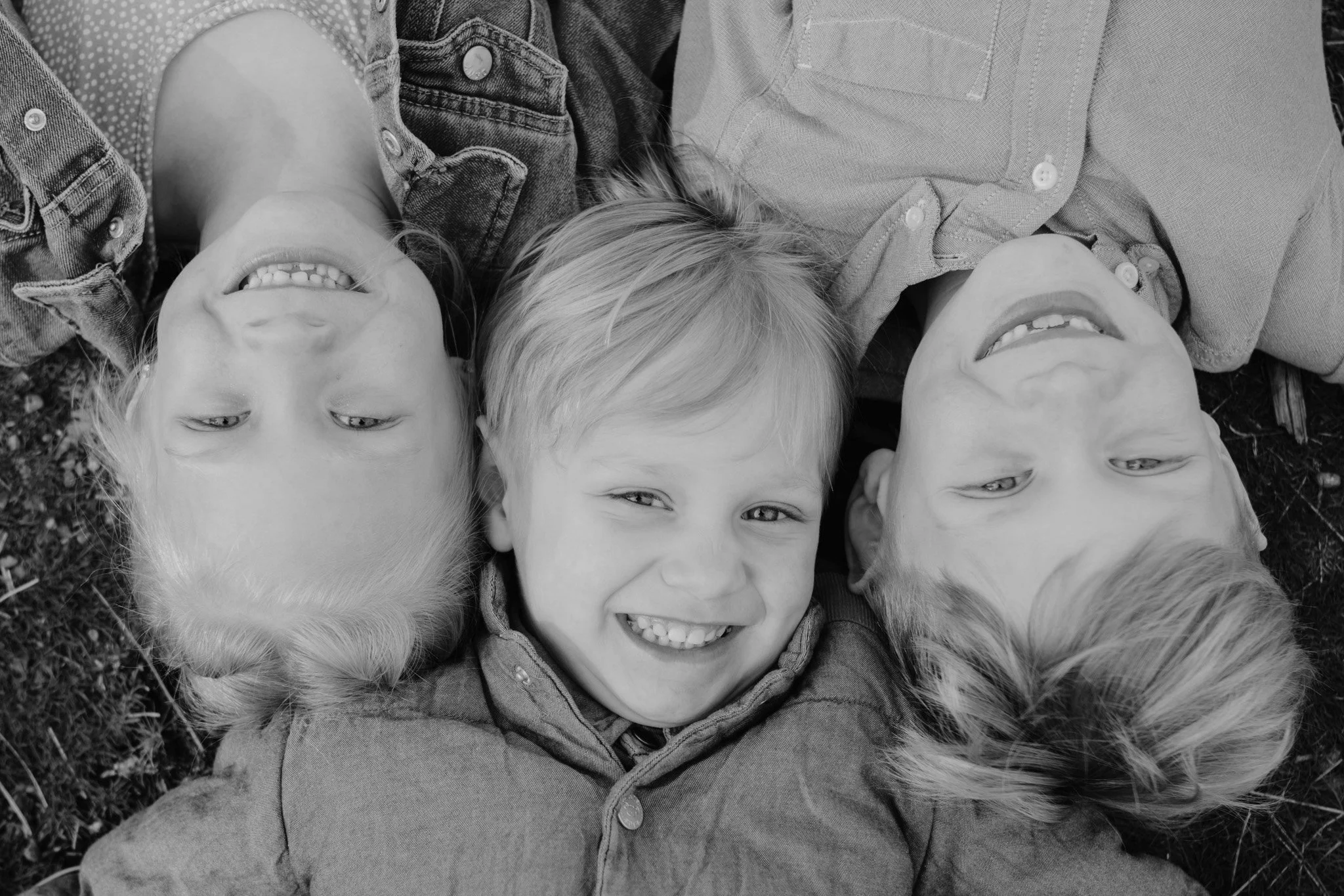 Leathers-Family-0007-B&W.jpg