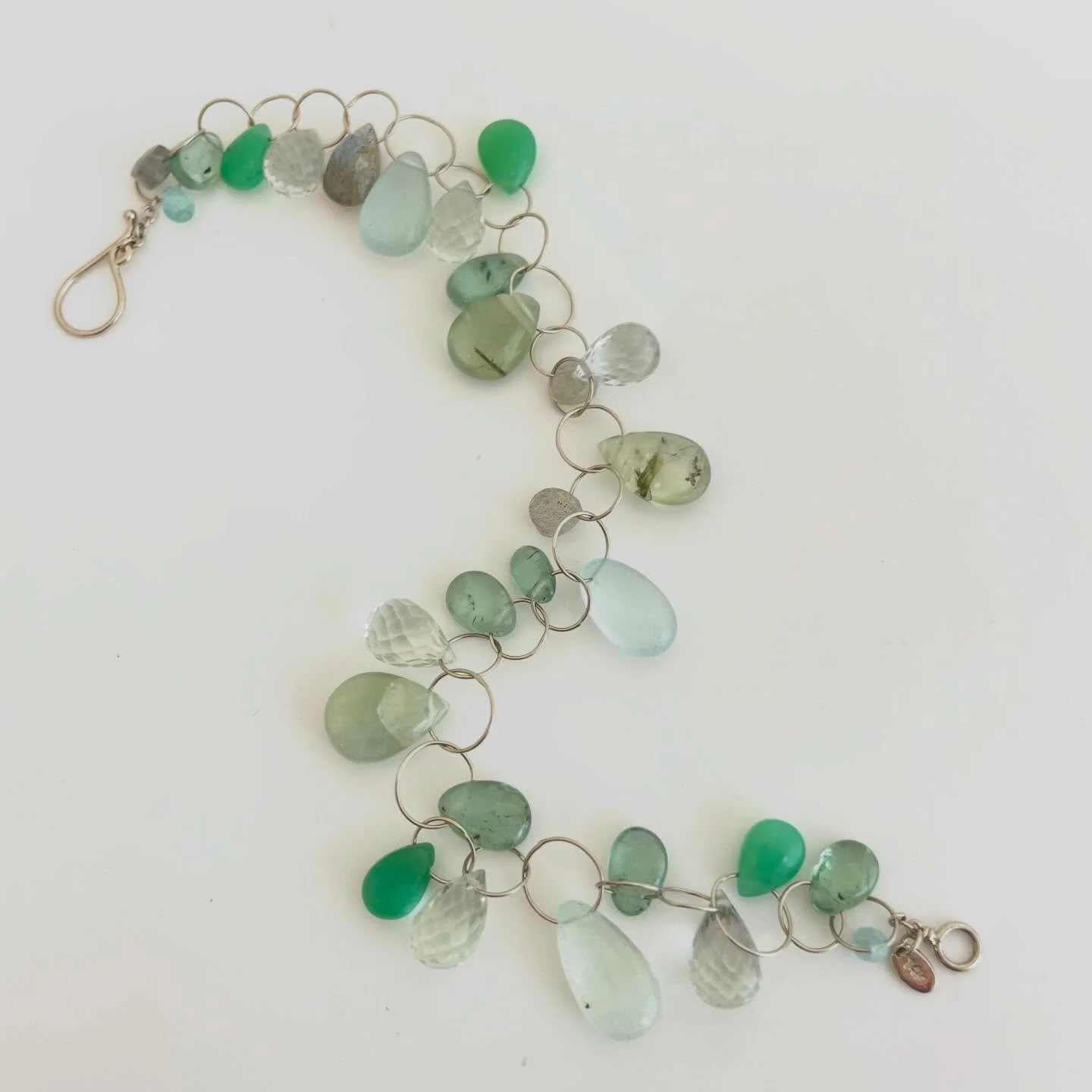 Feeling green at @tiffanypeayjewelry today. Enjoy the day, pop in, here till 4.