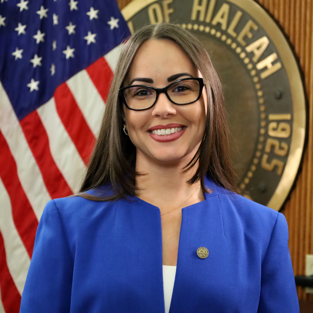 Jacqueline García-Roves asume como alcaldesa de Hialeah