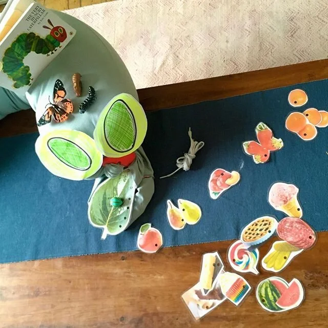 One day a story... but a little bit different 🐛 🍃 🍽 He grew very big o.0 .
.

#eyfs #earlyyearsideas #earlyyearseducation #eyfsinspiration #earlyyears #play #numbers #vocabulary #fun #crafts #exploreandcreate #earlyyearsmummy #craft #invitationtop
