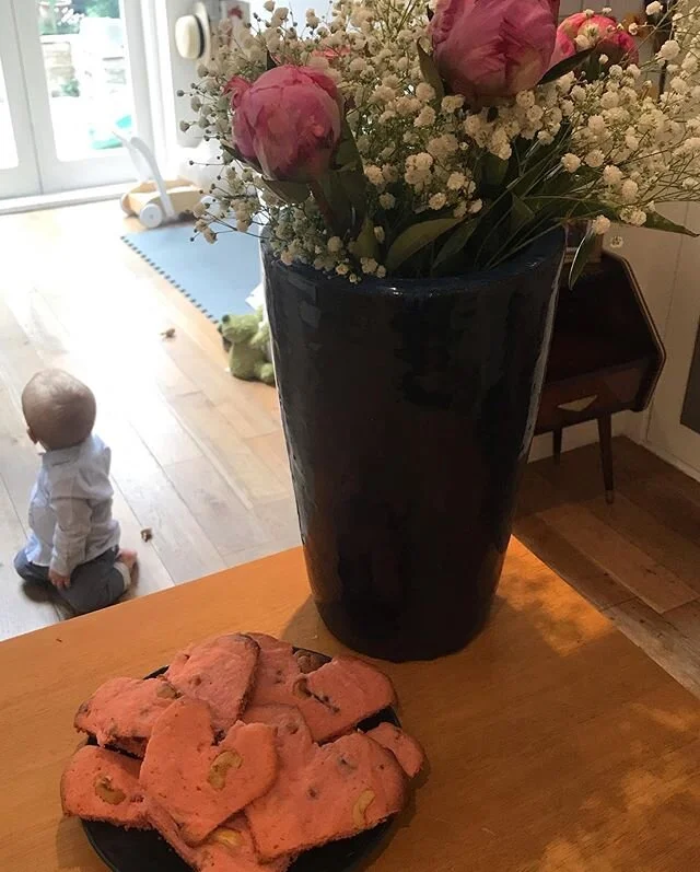 Pink-Kitsch-Cookie Party !  Put colors in your daily life for a special person -
-
#fathersday #fathersdaygifts #activitiesforkids #eyfs #eyfsideas #earlyyearsideas #cooking #earlyyearseducation #earlyyears #earlyyearslearning #finemotorskillsdevelop