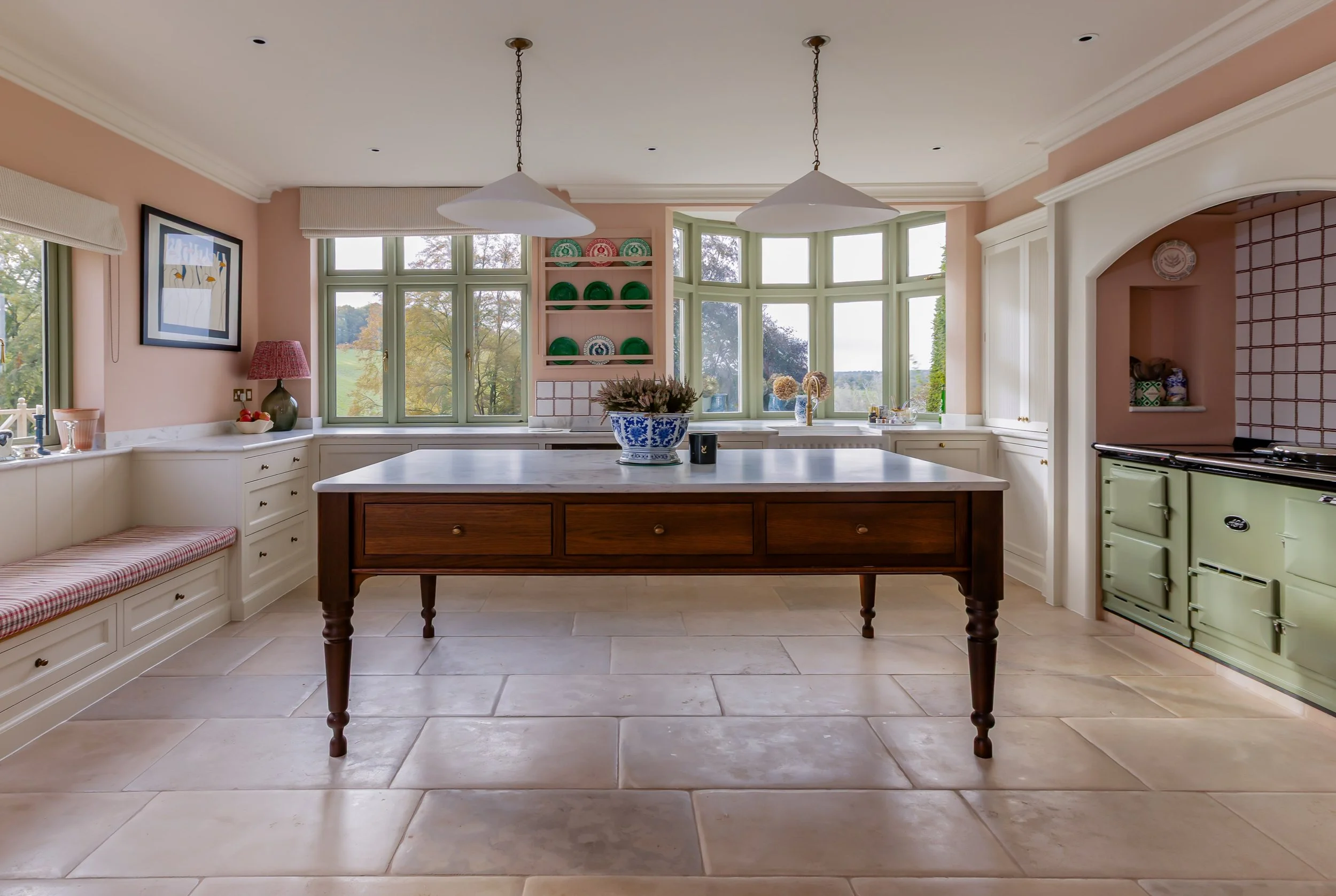 KITCHEN // FOUR LEAF FARMHOUSE 

A recently completed bespoke kitchen, designed, manufactured and installed by our team for a local Hampshire project.

At the heart of the kitchen is a dark-stained solid oak island, designed in the style of a traditi