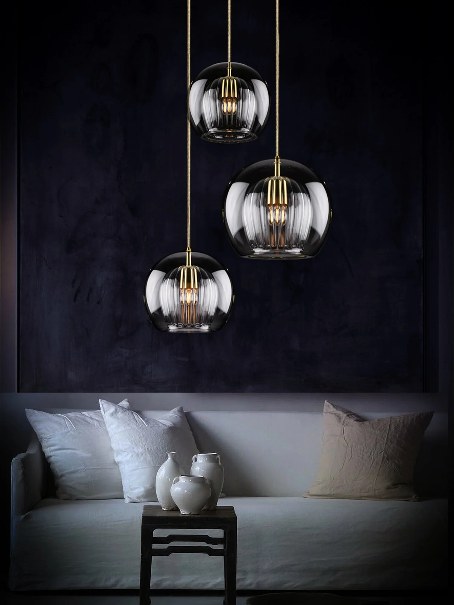 Pleated Crystal lifestyle 5 - Bl.jpg