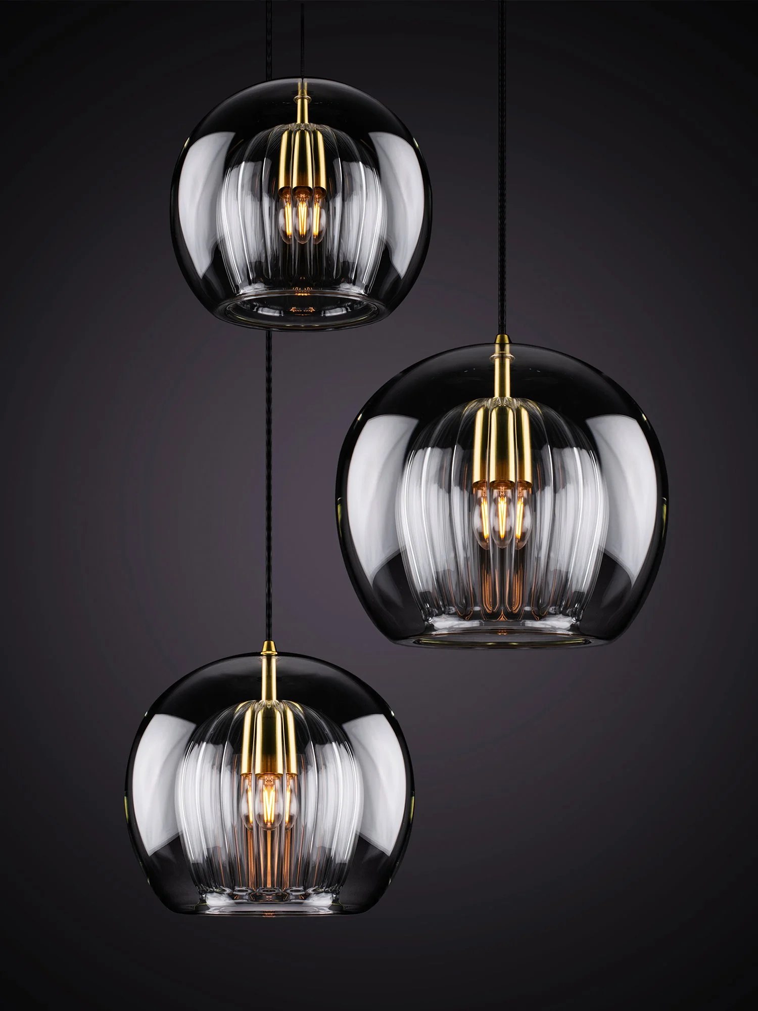 Pleated Crystal - Cluster - Clear - Black - Pt.jpg