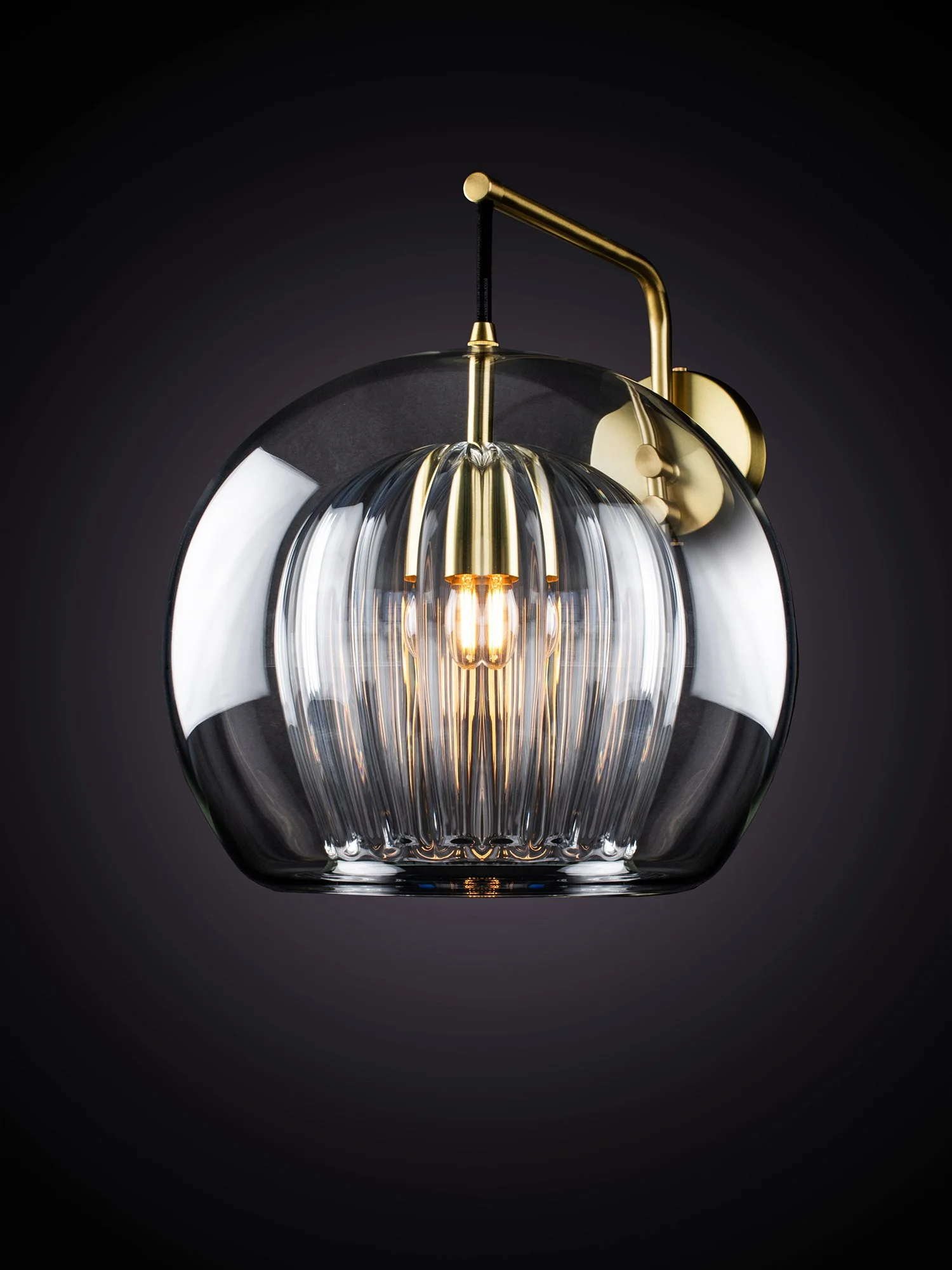 Pleated Crystal - Wall - Clear - Black - Pt.jpg