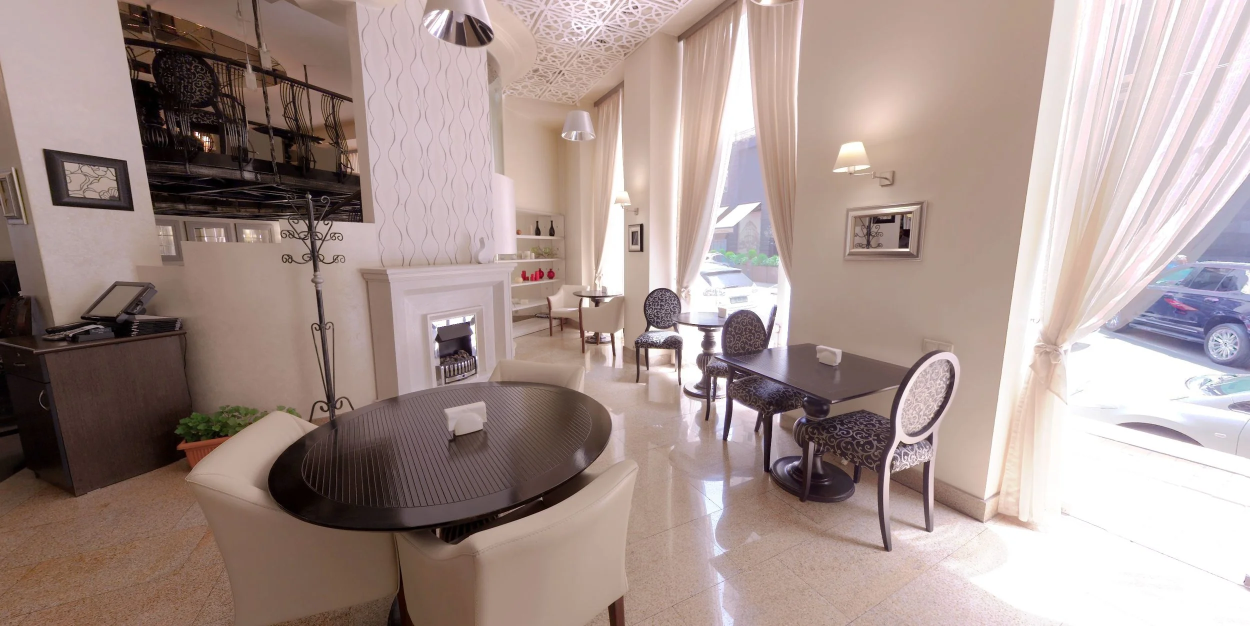 Patio – Cafe Restaurant