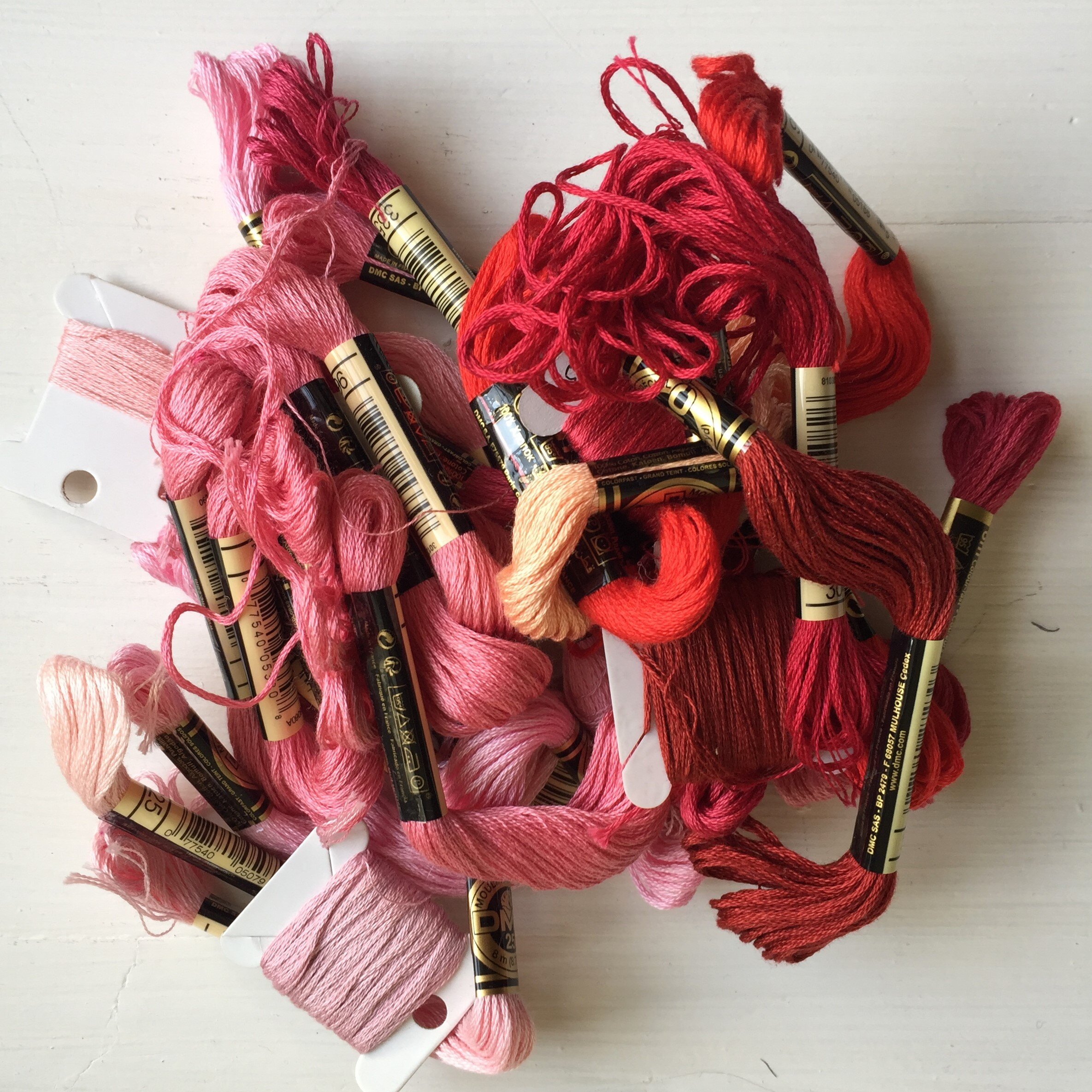 lilipopo colour threads reds pinks (2).jpeg
