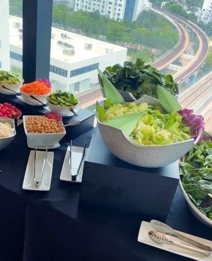 🚨 Picky Palate Pleaser Alert 🚨⁠
⁠
Build your own salad bars are always an amazing choice to please every person.