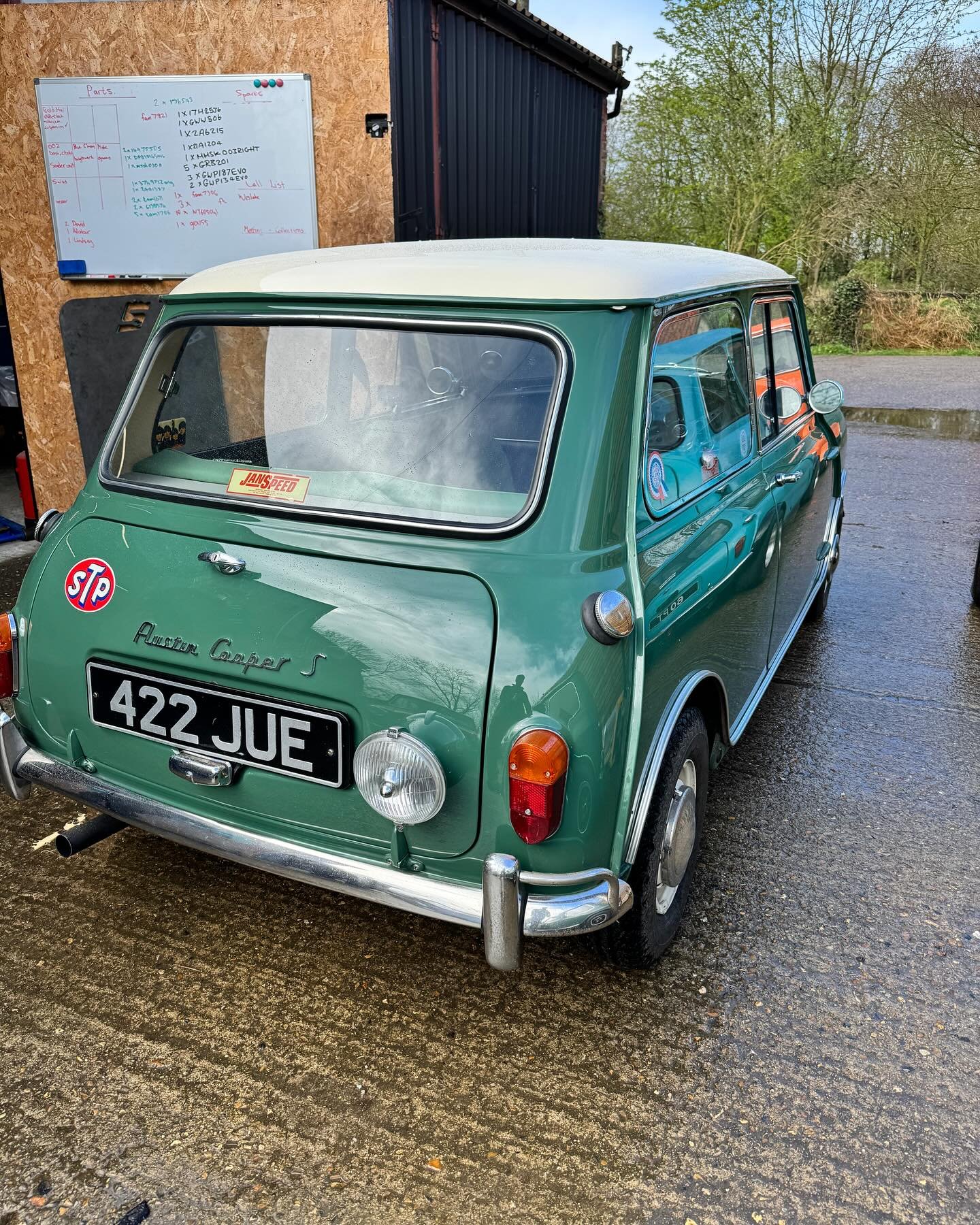 Been great to have this beautiful 1071 Cooper S back for some more light works. New rack, rattle diagnosis and a change of steering wheel. #lesleston #steeringrack #minispecialist #newengine #minicooper #1071 

📧 chris@craftedclassics.co.uk
www.craf