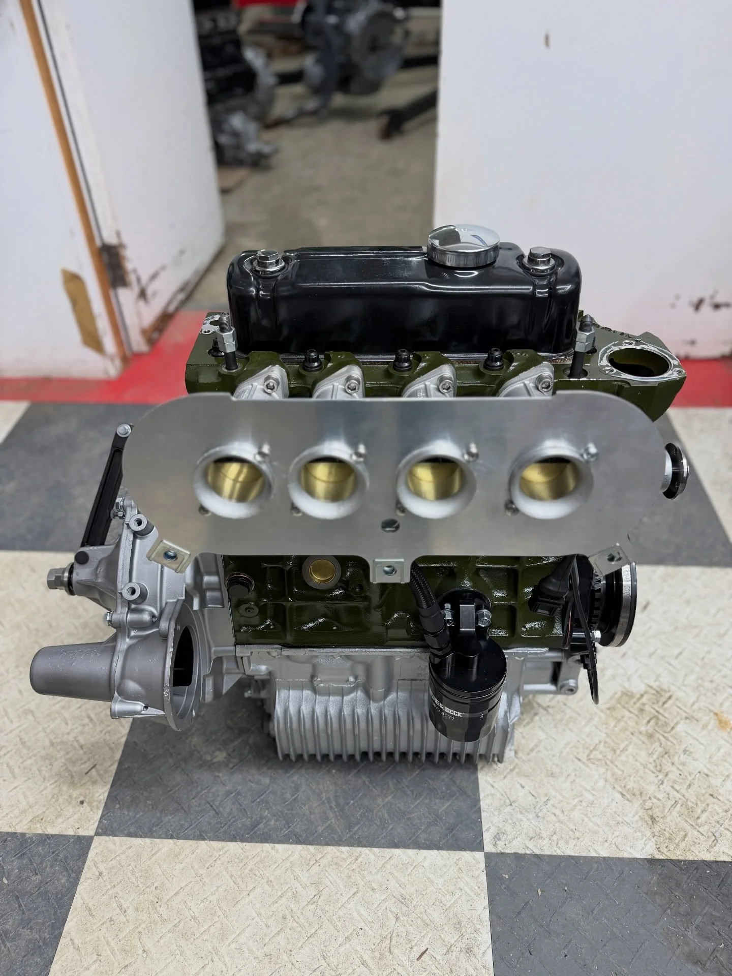 Mega punchy 8 port build. Absolutely love doing these builds. I know I cannot wait to see if fitted in the Britax replica it’s destined for so I can only imaging how the new owner must feel 🚀😅💪 
📧 chris@craftedclassics.co.uk
www.craftedclas