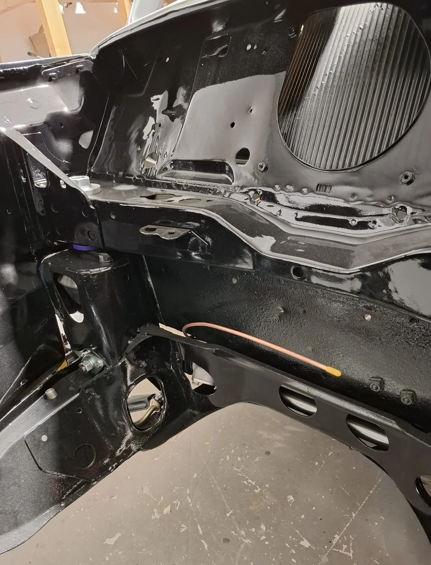 Little sneak peak of the next restoration coming on very nicely and covered in some paint! 
📧 chris@craftedclassics.co.uk
www.craftedclassics.co.uk
📞 01728628538

.
. 
.
.
.
.  #lovemyjob #clean #aseries #aseriesengine #aseriesspecialist #craftedcl