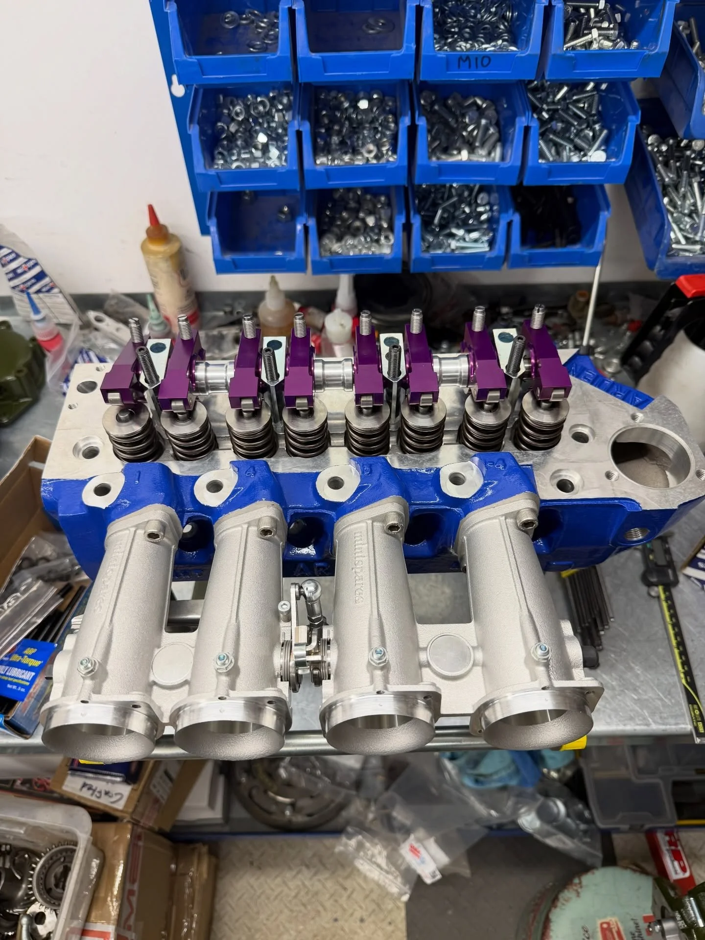 That&rsquo;s the top end taken care of I think. 🤔 these conversion are just insane, I love them. 8 port power incoming very soon 👀🚀 #power #mini #fuel #classiccars #engine