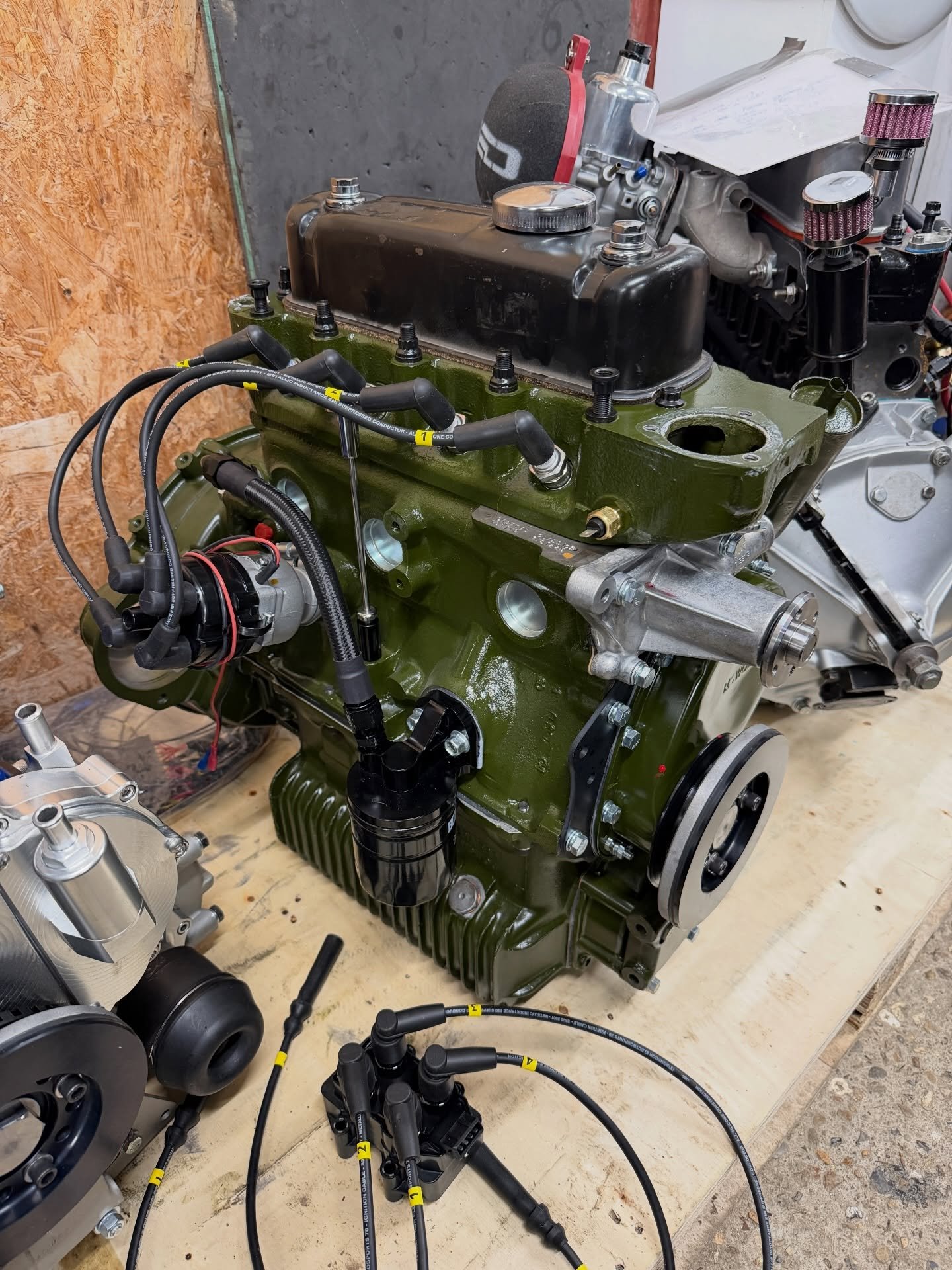 Final dress up of the 1071 Cooper S. Swap over rocker cover, get primary gear shimmed up and fitted, fit flywheel assembly and then finally clutch cover. #engine #rare #classiccars #classicmini #cooper