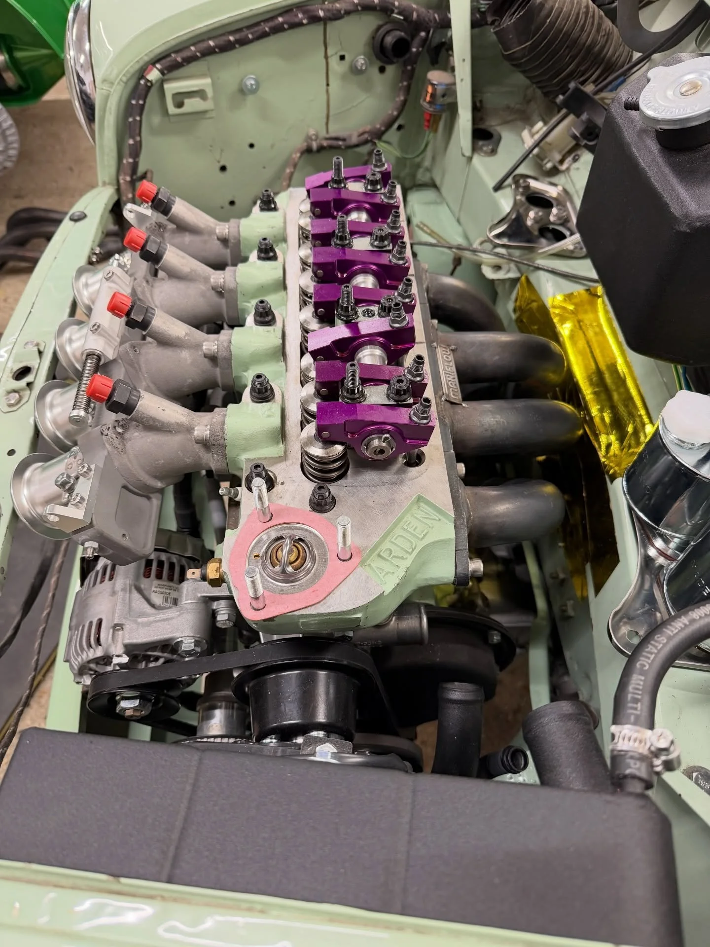 Glorious 😍🚀 Driveshafts now all done. RCM exhaust system to go on tomorrow then rocker cover. Then finally off to get the fuel system done. #mini #fuel #bespoke #classiccars #specialist