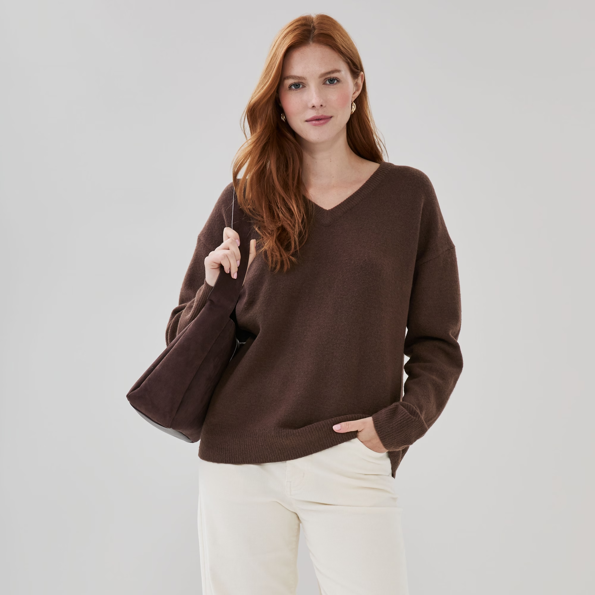 f6wr071089_dark_brown_on_figure_forward-facing_2000.png