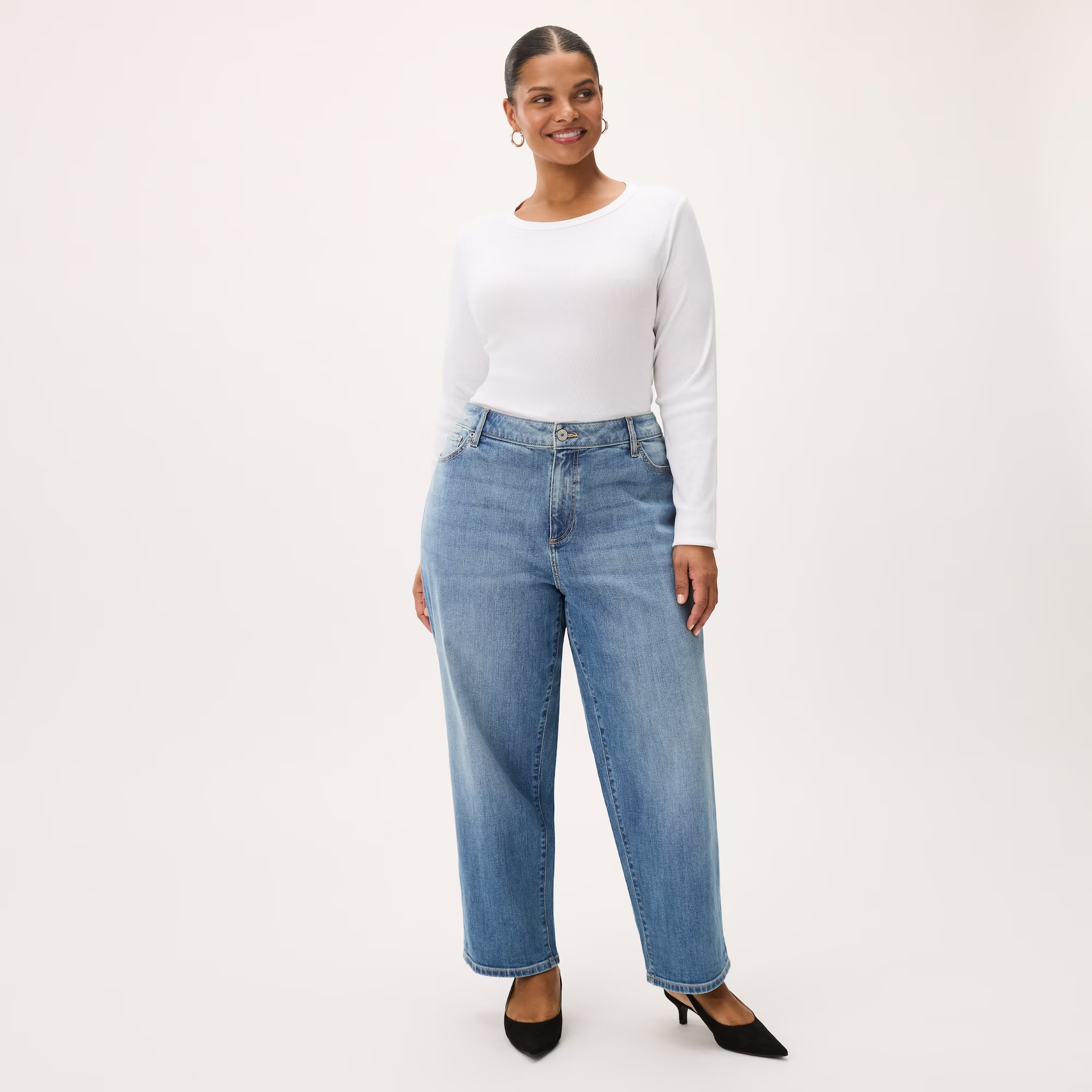 s6wp064645_medium_wash_on_figure_forward-facing_v1_2000.png