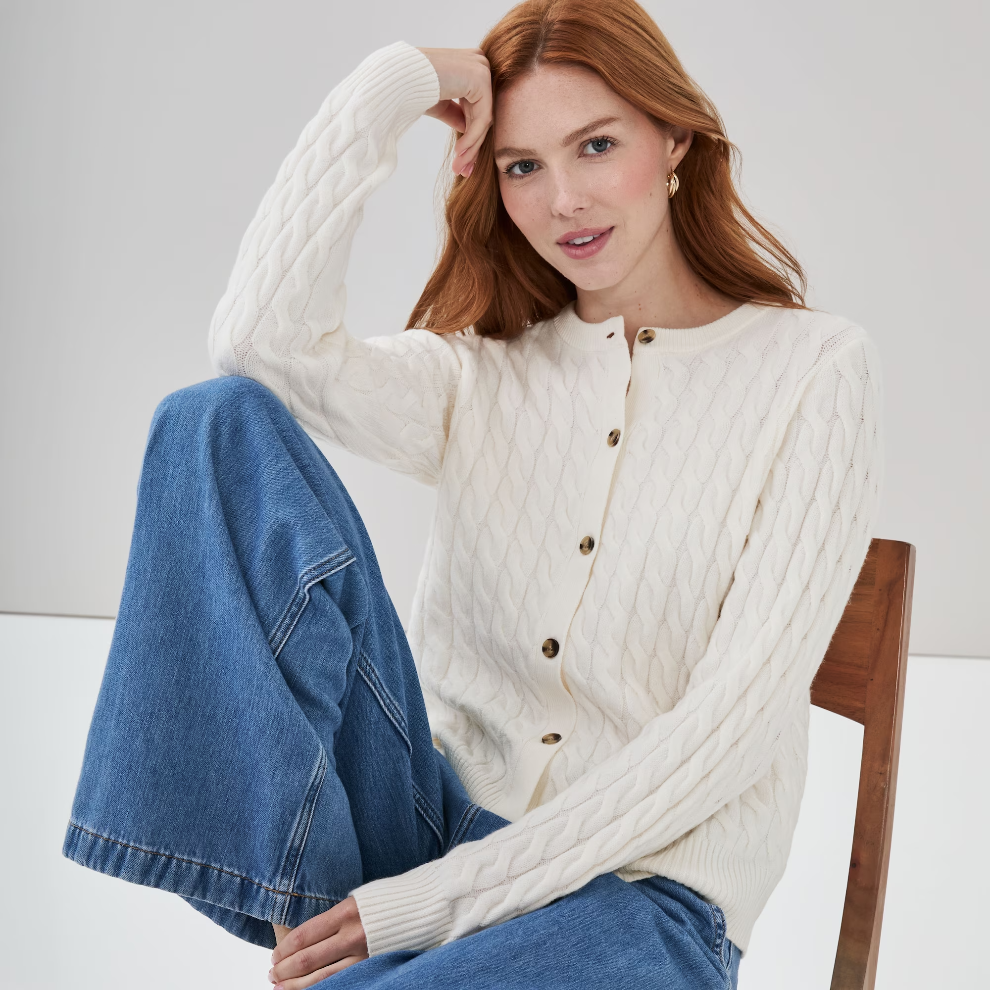 f6wr070952_cream_on_figure_forward-facing_2000.png