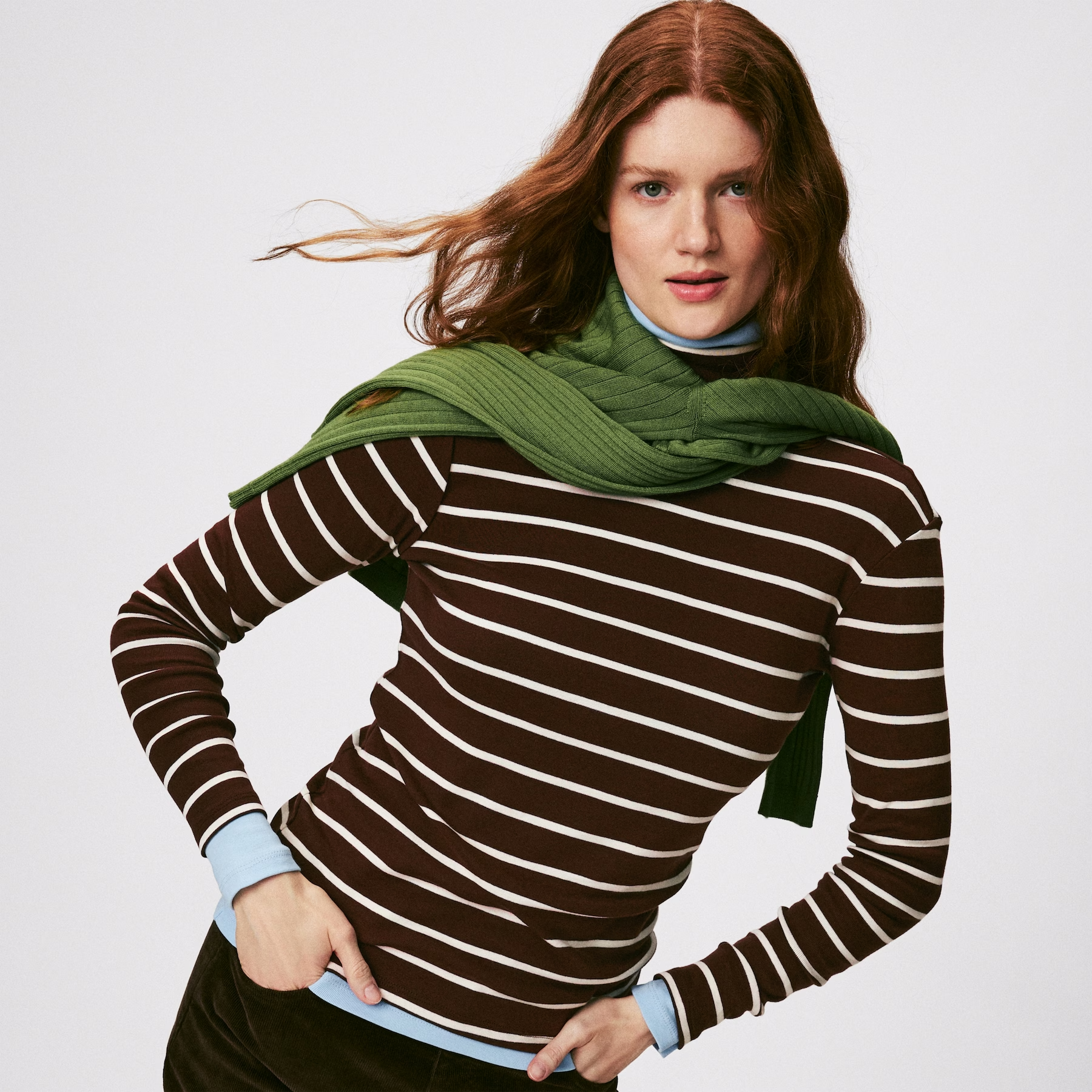 f6wr070090_brown_on_figure_forward-facing_v4_1800_2400.png