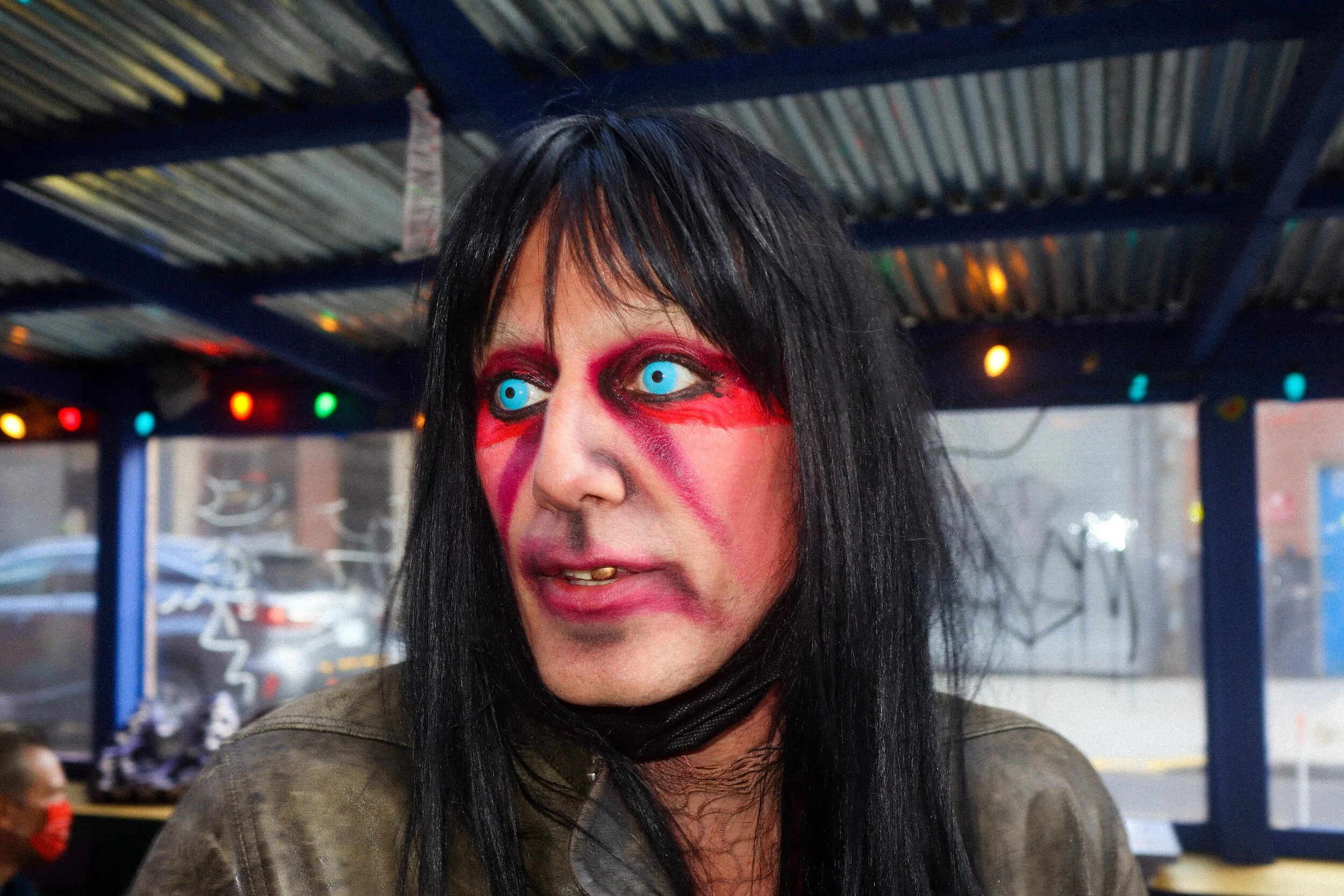 CHRIST(EENE)’s Easter special