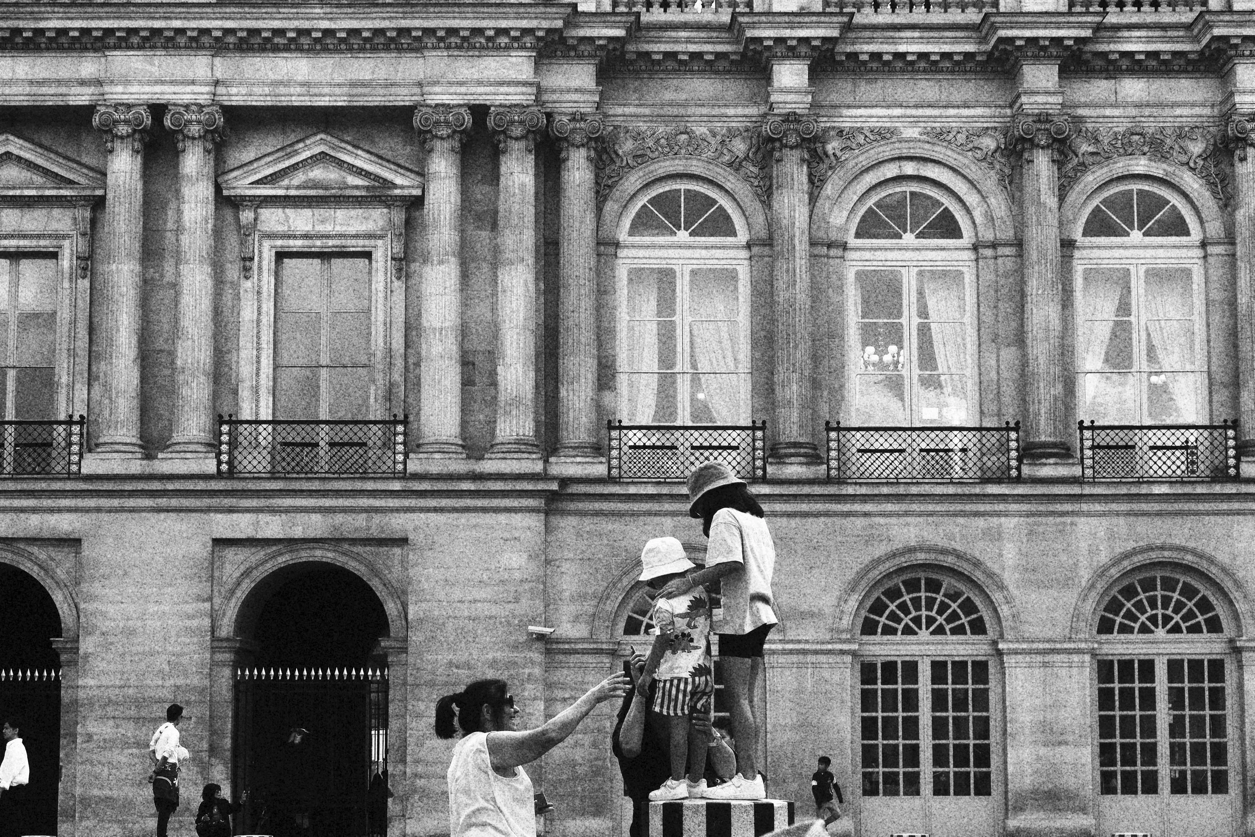 PARIS VGJ II-1474.jpg