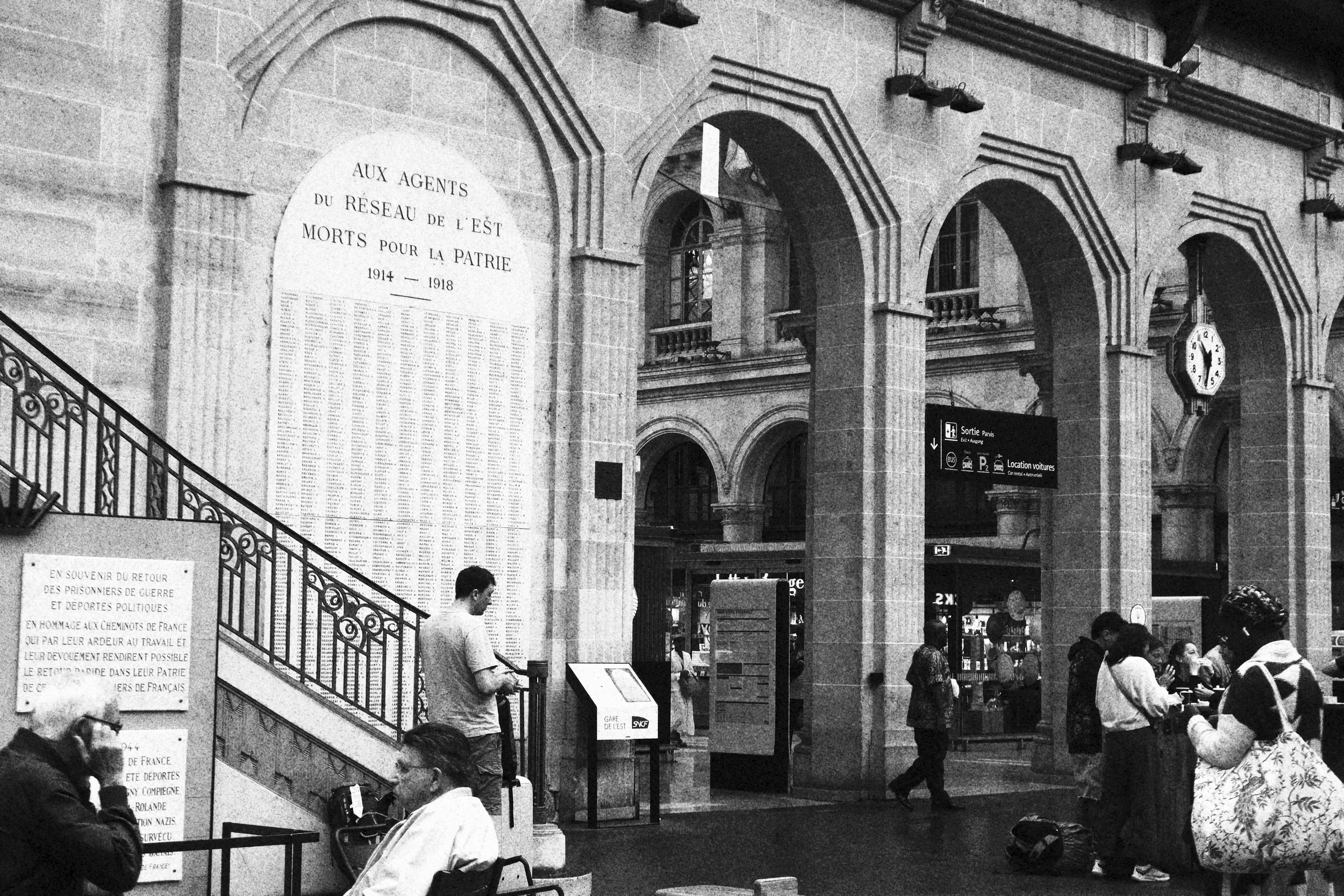 PARIS VGJ II-2198.jpg