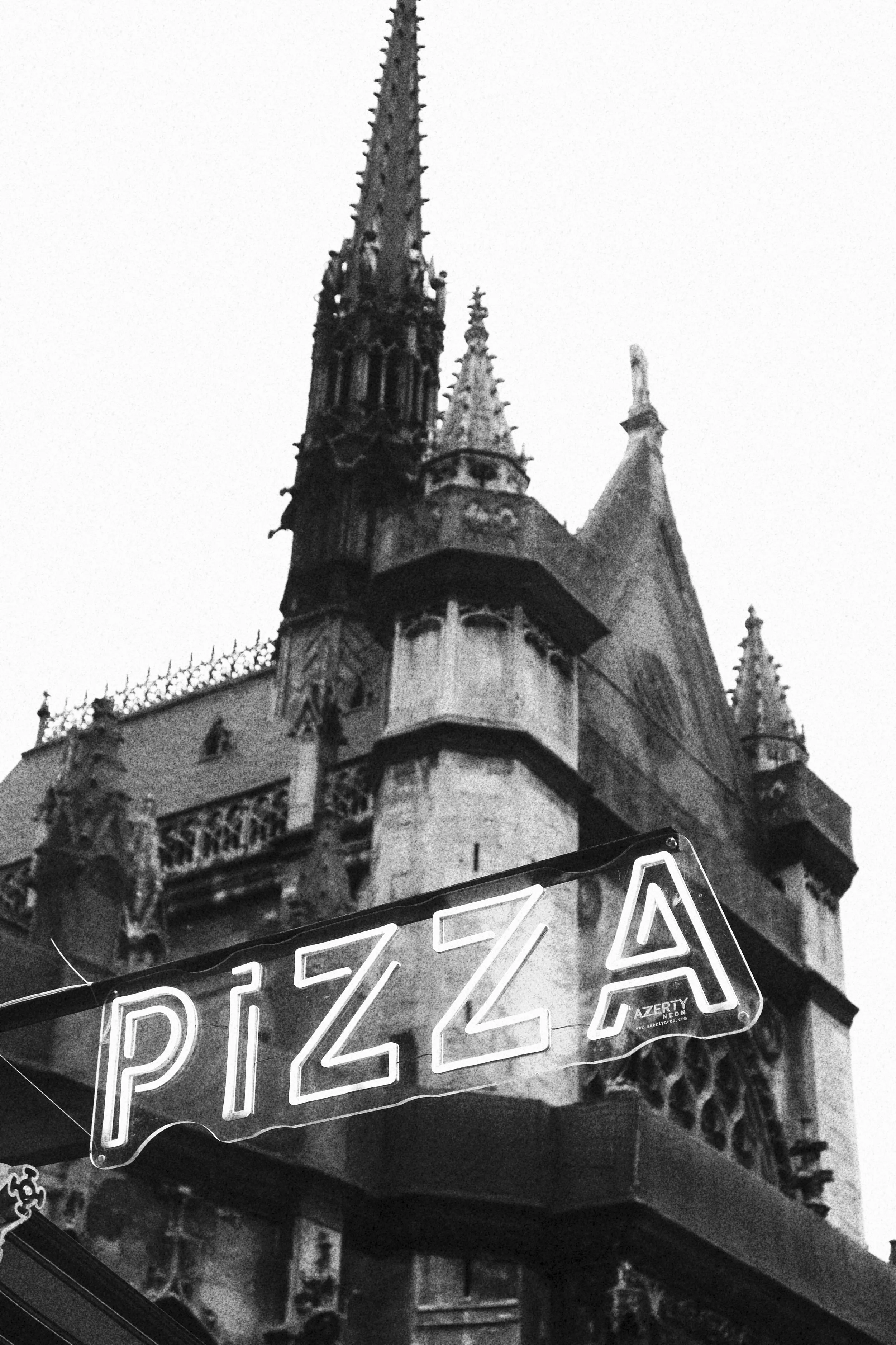 PARIS VGJ II-2200.jpg