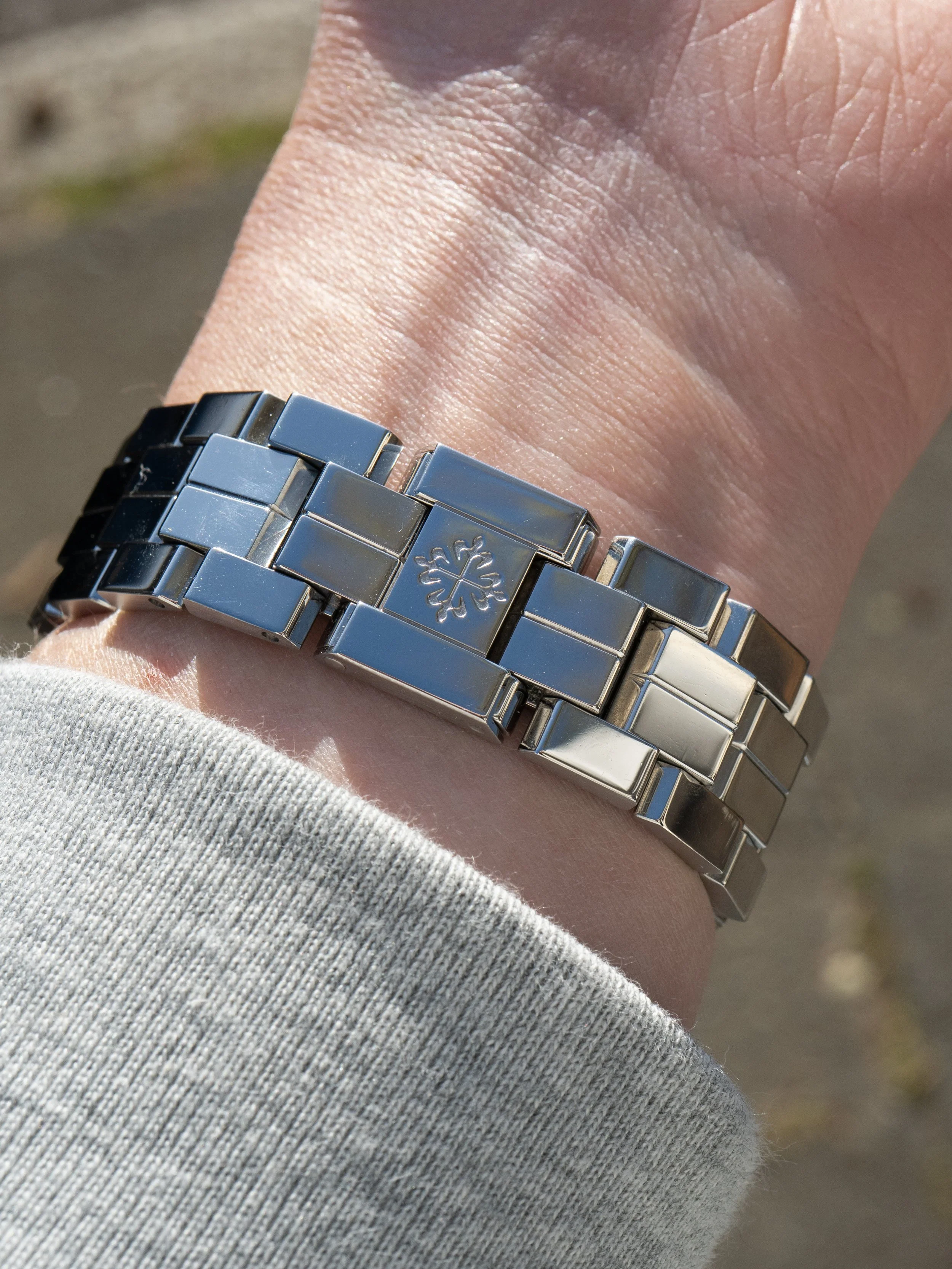 Late 1990's Patek Philippe Aquanaut 5066 Tritium With Extract Ordered 2.JPG