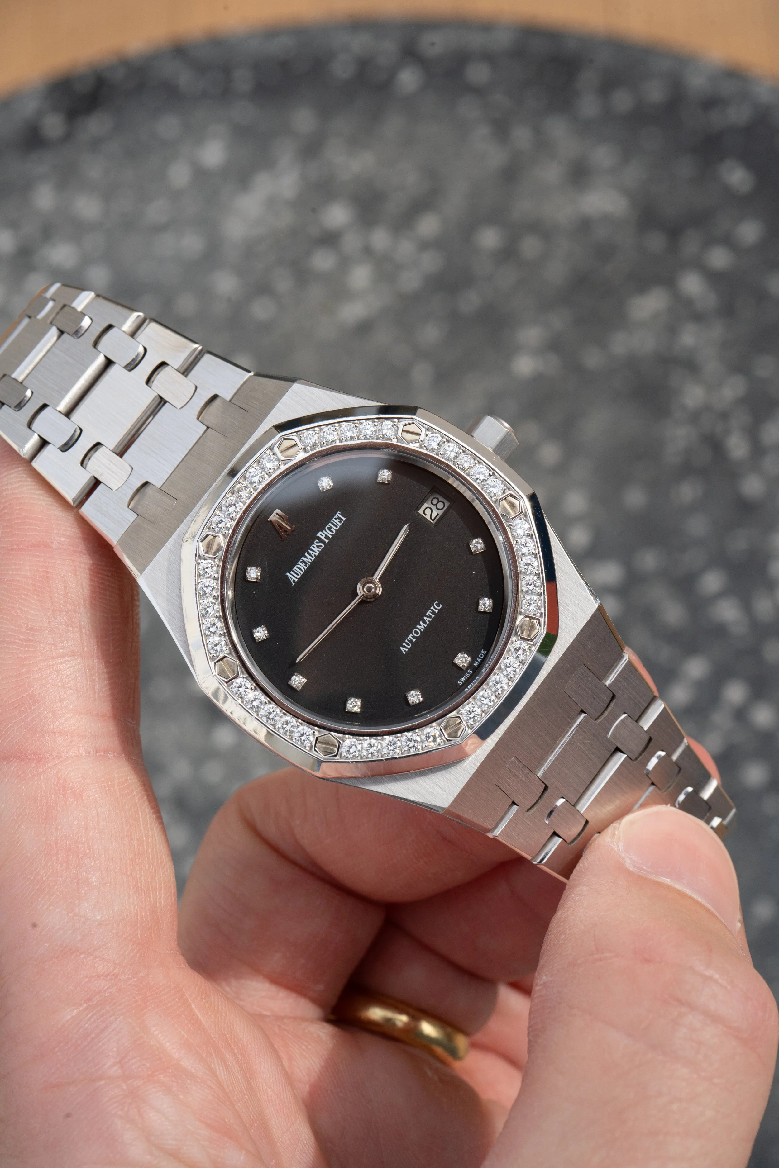 1999 Audemars Piguet Royal Oak 14813BC White Gold With AP Extract 3.JPG