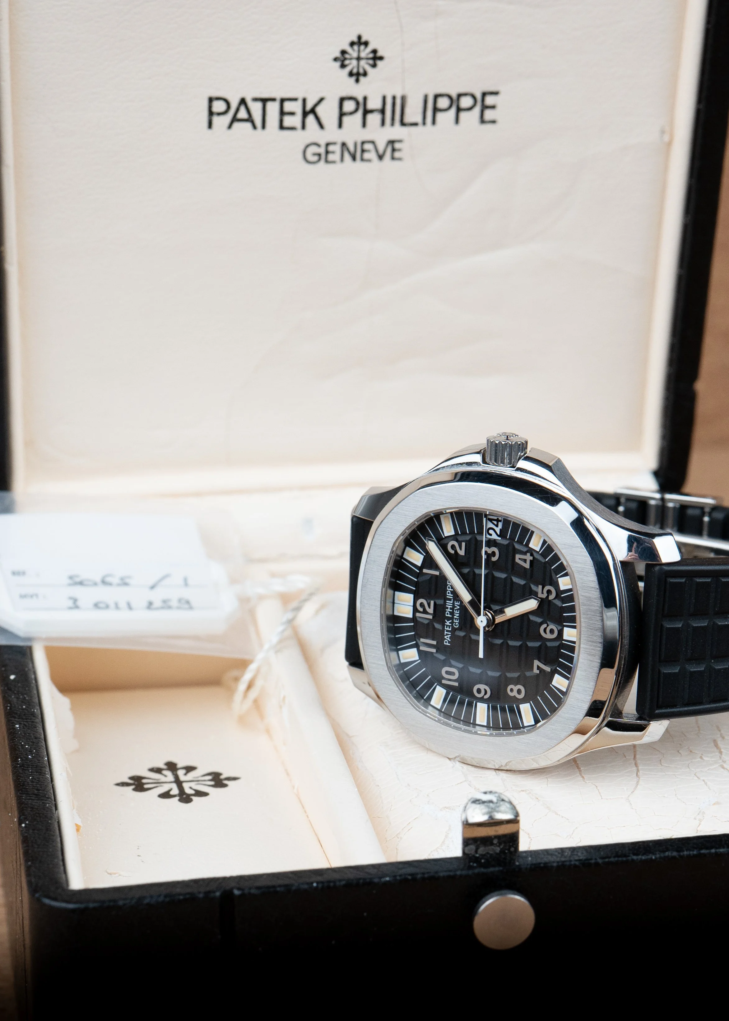 1999 Patek Philippe Aquanaut 5065:1A-001 Tritium Collector Set 2.JPG