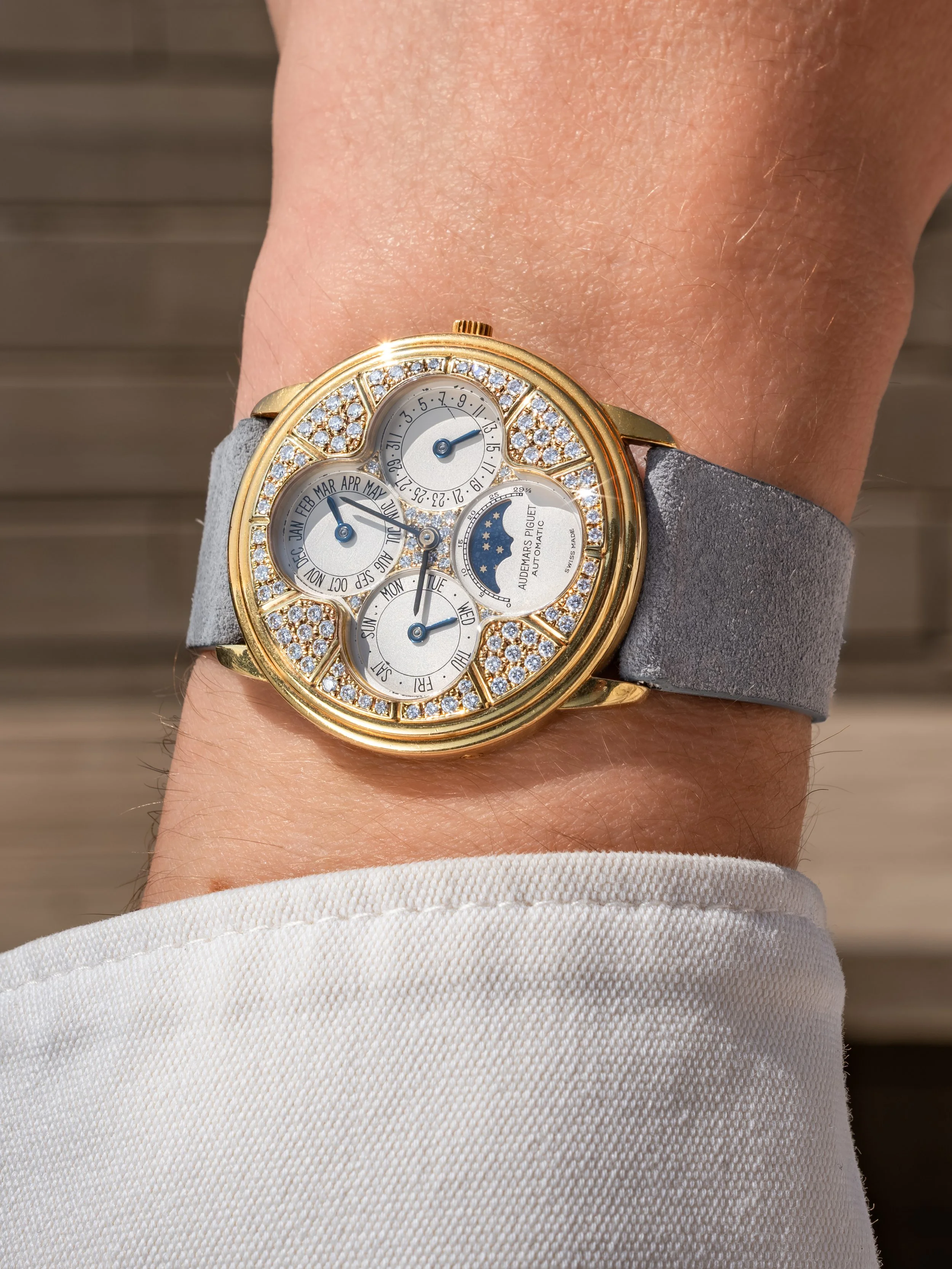 Circa 1990 Audemars Piguet Perpetual Calendar 25690 'Quadrifoglio' 3.jpg