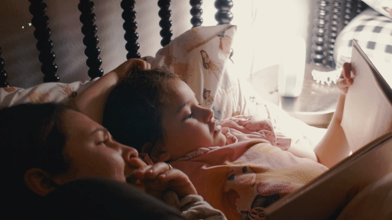 read with me gif.gif