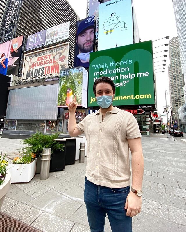 Hey 👋 it&rsquo;s me in Times Square! Tune in tonight to NBC at 7PM ET for Side by Side, a 1-hour special from @northwellhealth featuring stories from the frontlines including our @foundersgive operation!