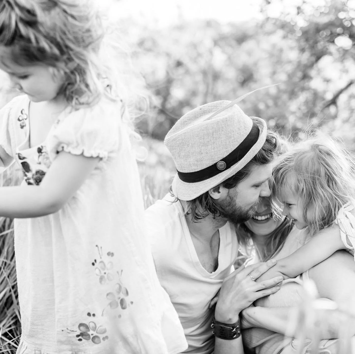 💛💛💛 Thank you to everyone who entered my little contest to win a fall session. I appreciate it so much. This will be a quick one - with the winner announced in a week. 
I will be gone for the next three days on my annual ladies camp/portage trip.