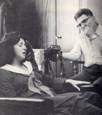 Betty Andreasson undergoing hypnotherapy