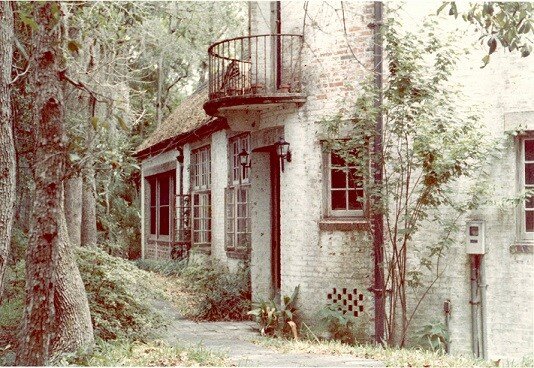 The Neff house, where the Betz family resided when they discovered the sphere