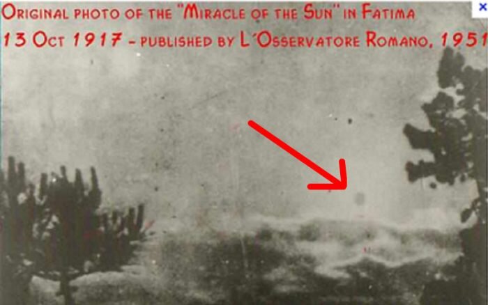 A photograph of the "Miracle of the Sun" event in October 1917