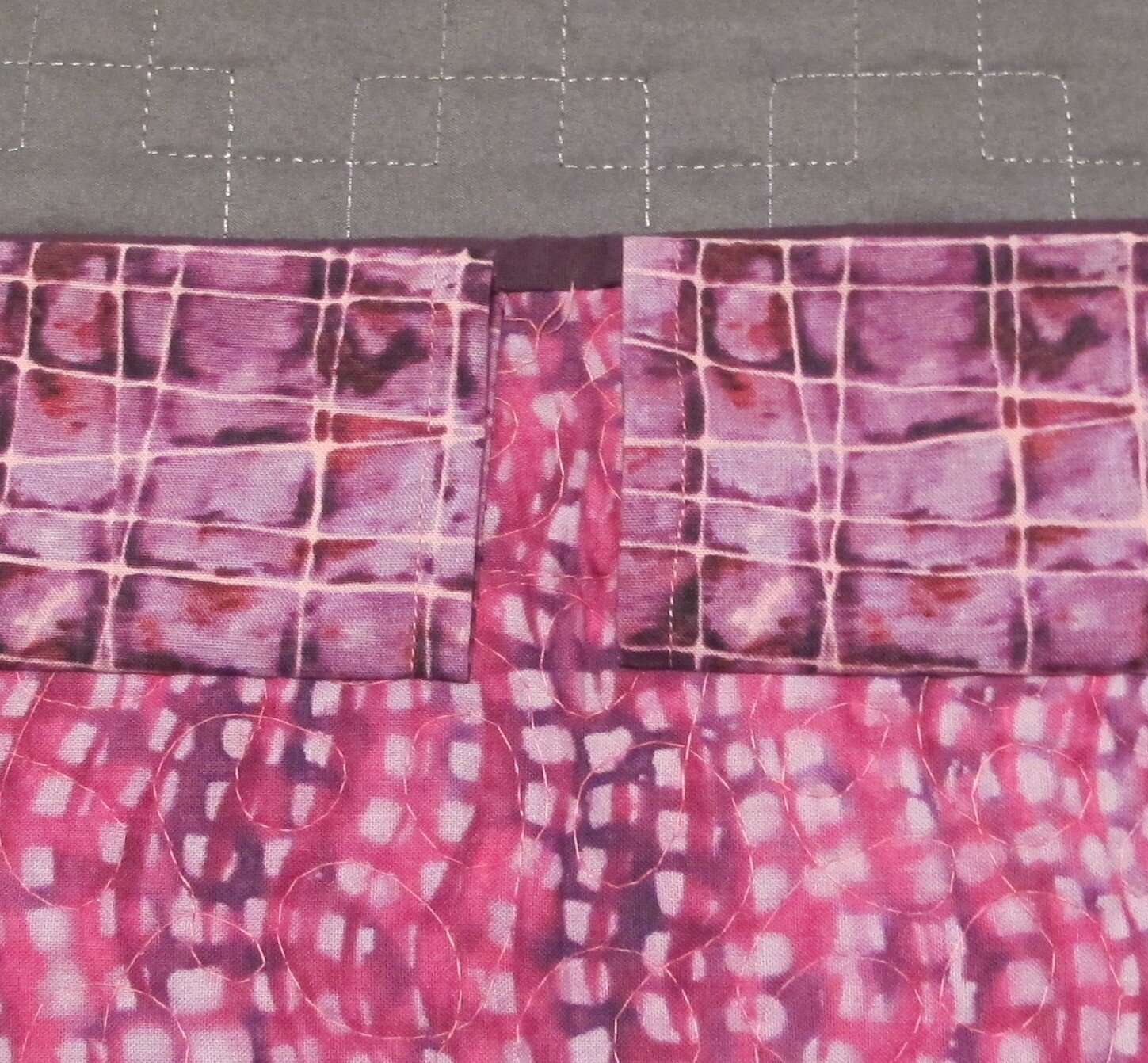 How to Make a Hanging Sleeve — Quiltish Corner