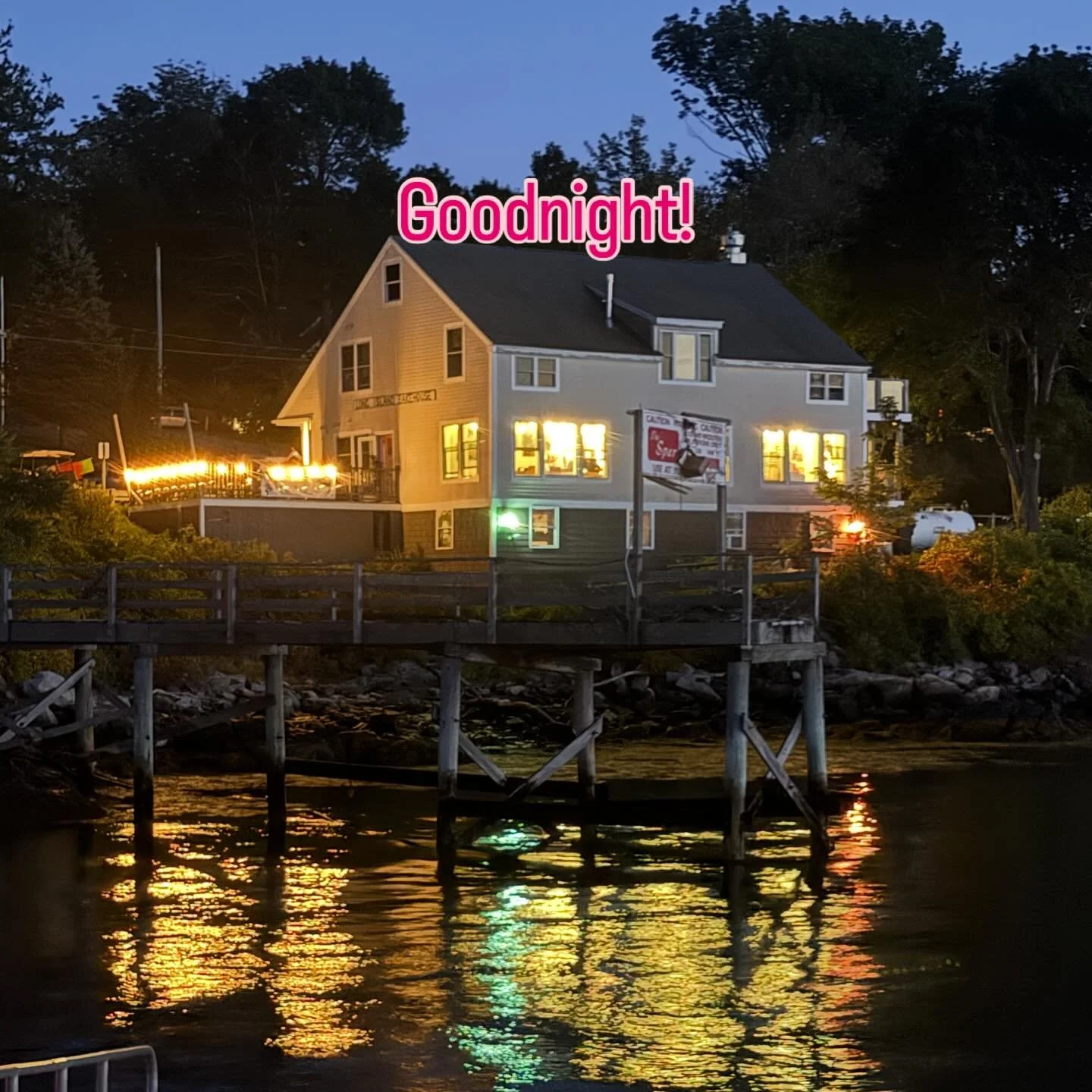 Thank you for a wonderful season!!
Thank you fabulous staff 
Thank you wonderful patrons 
Kitchen opens again in May
#summervibes 
#thanks 
#maineislands 
#cascobay