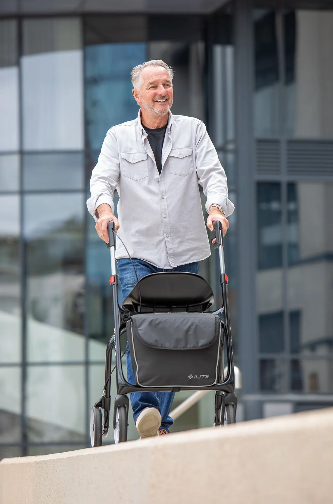 iLite_Quantus_Onyx-17 copy.jpg