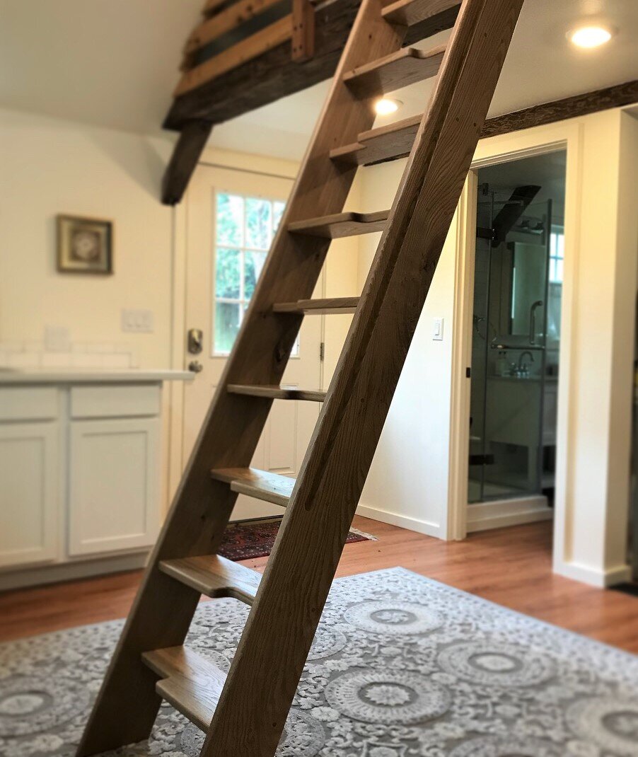 loft ladder2.jpg