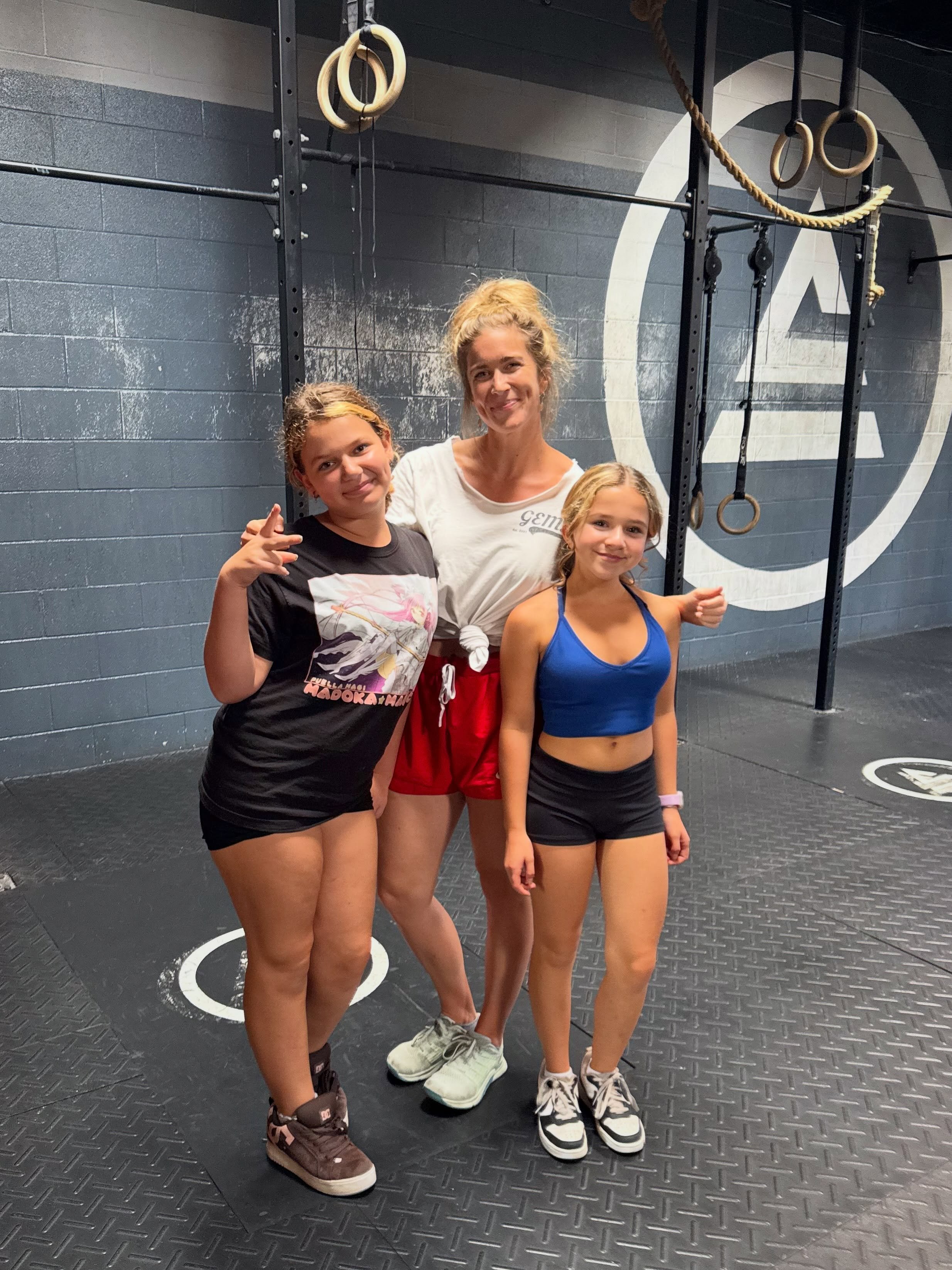 I could honestly coach GEMStrong every day. Being in the gym with these girls is such a blast.

This week&rsquo;s theme was: Creating Connection. ✨ I talked to the girls about how they can use these fitness classes to create connection with their bod