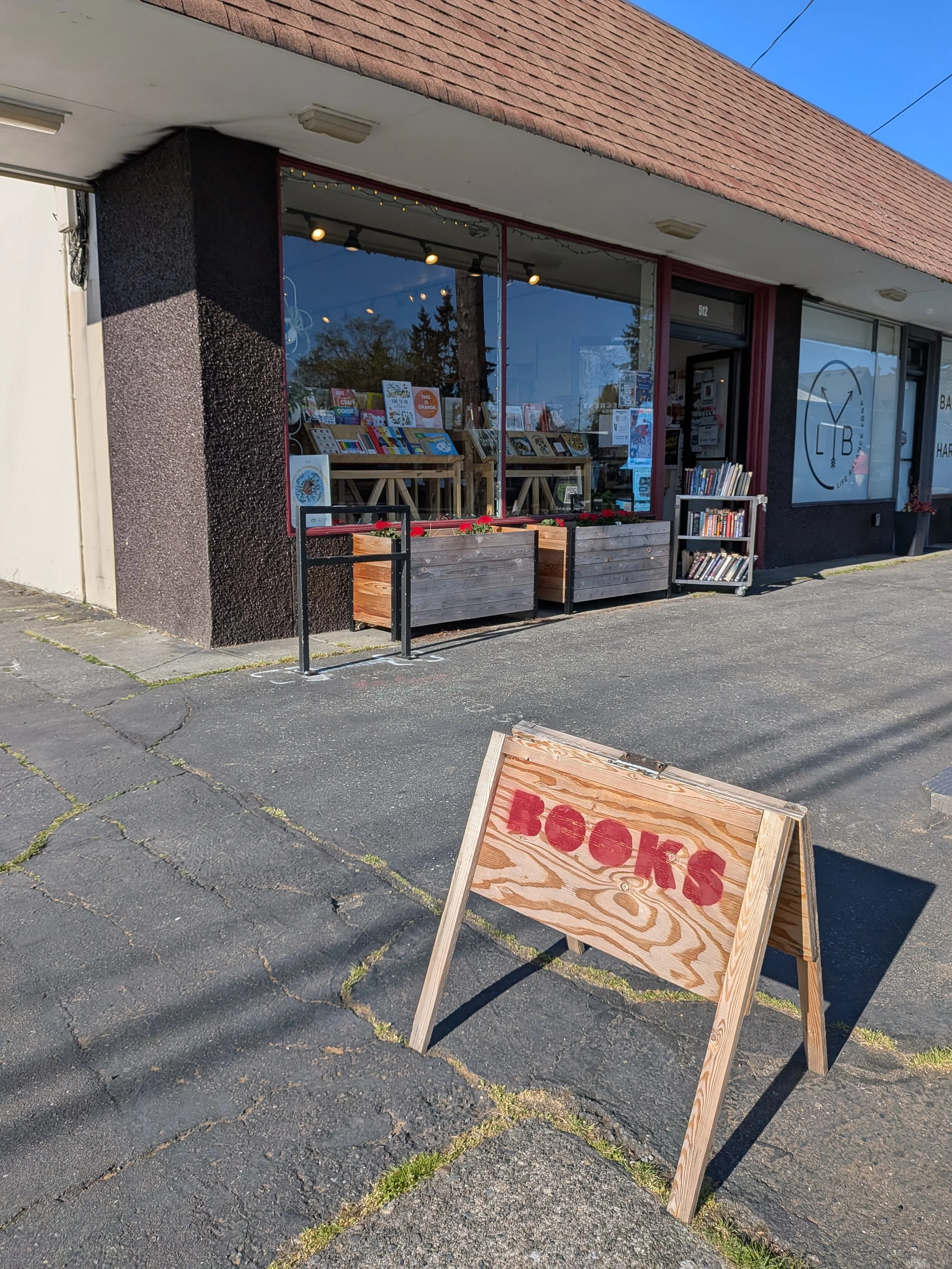 Ridgecrest Books - Shoreline, Washington