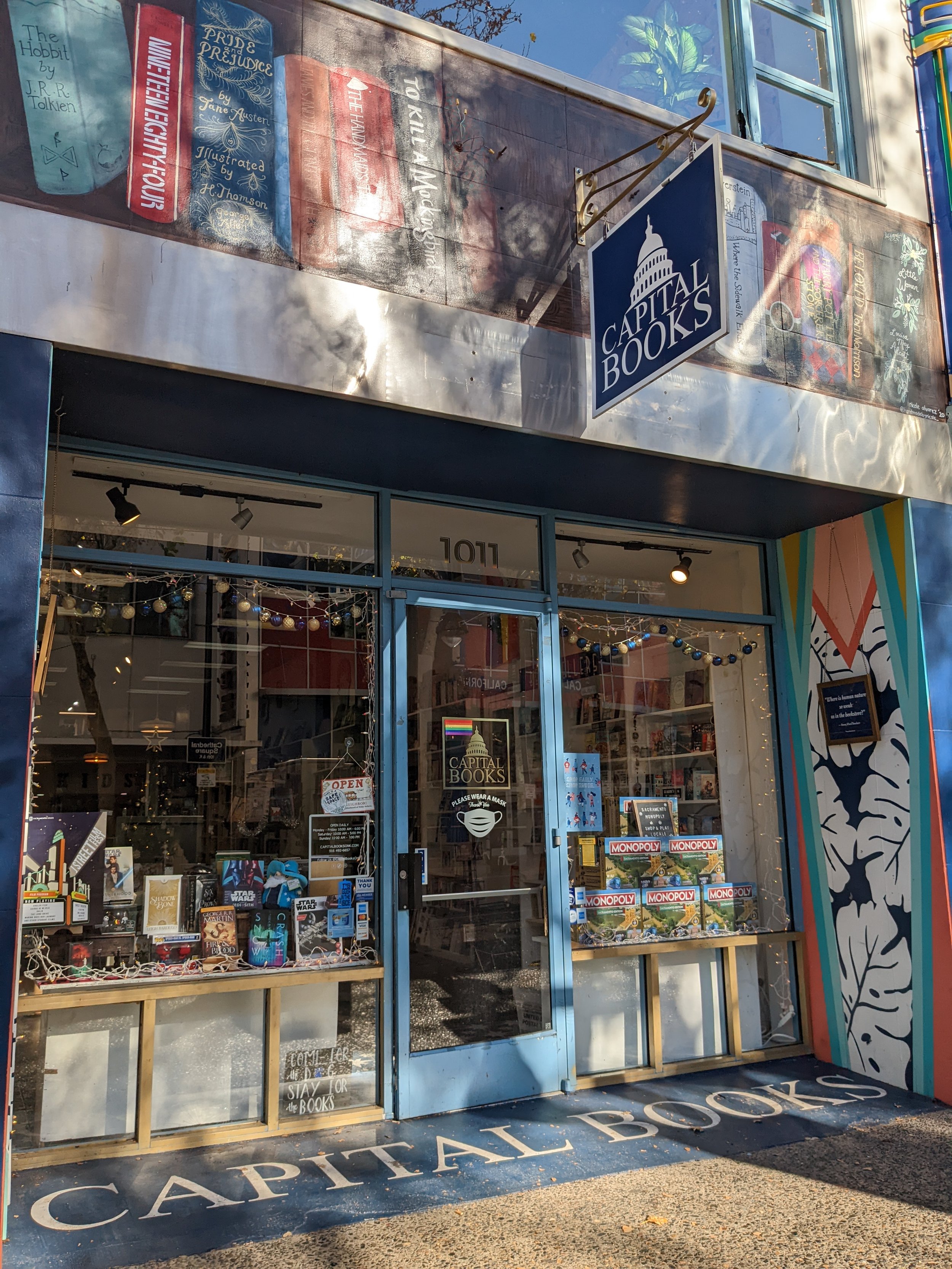 Capital Books - Sacramento, California