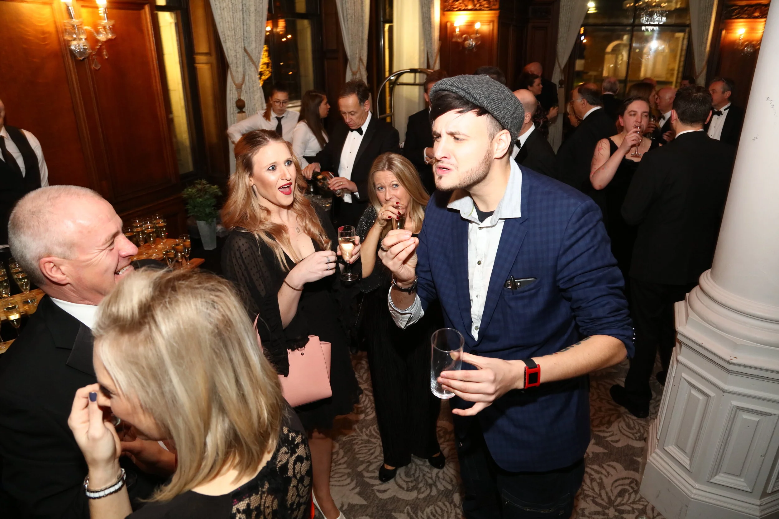 corporate entertainment birmingham magician.JPG