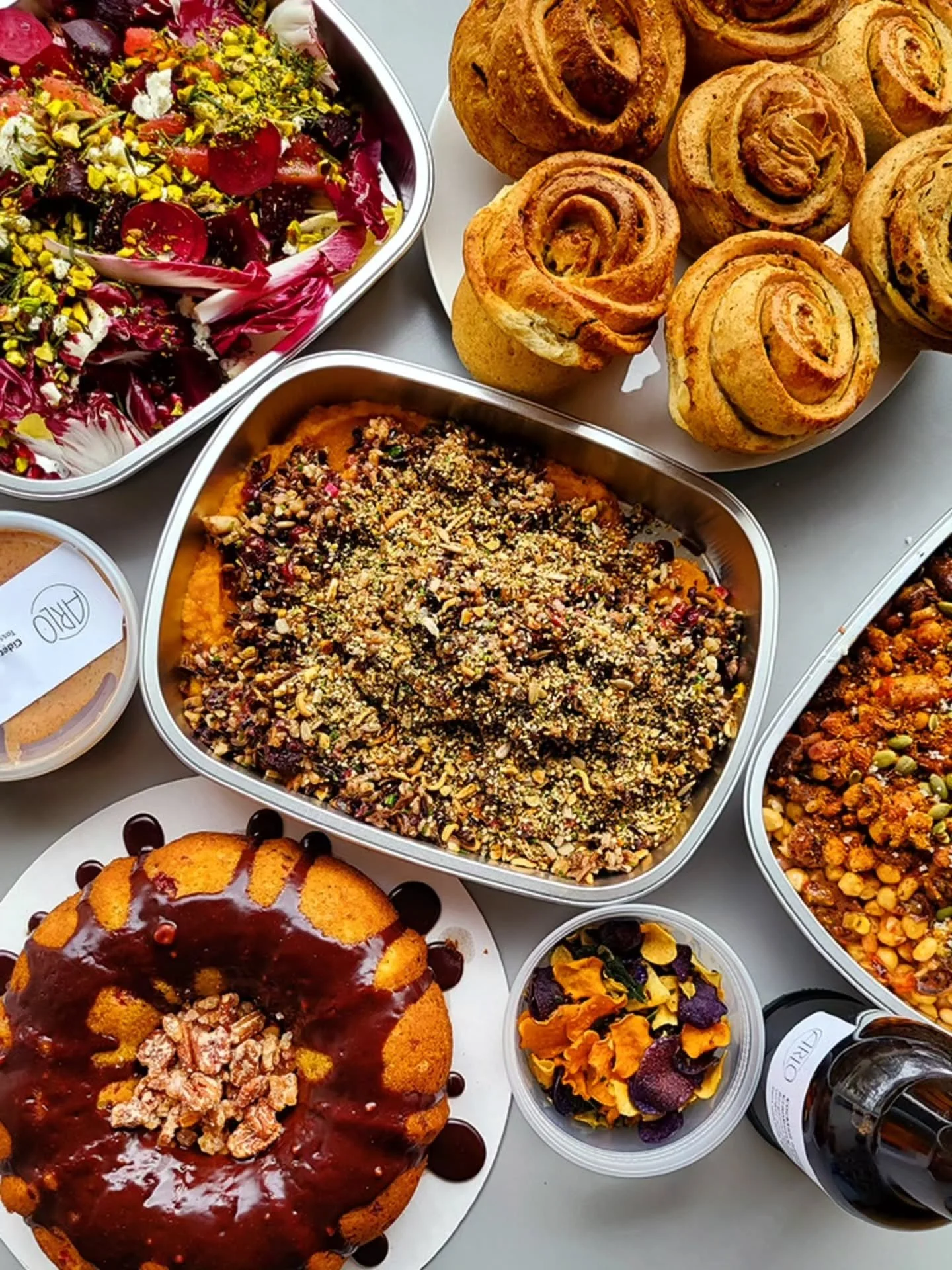 If you don't know, now you know - Holiday meal pre-orders are LIVE! Go snag yourself a beautiful meal and make your family cry tears of happiness. 
🎄🌲🎄🌲🎄Arlorestaurant.com 🎄🌲🎄🌲🎄

Serves 4-6.
Add your own Christmas beast/protein.
Pickup 12/2