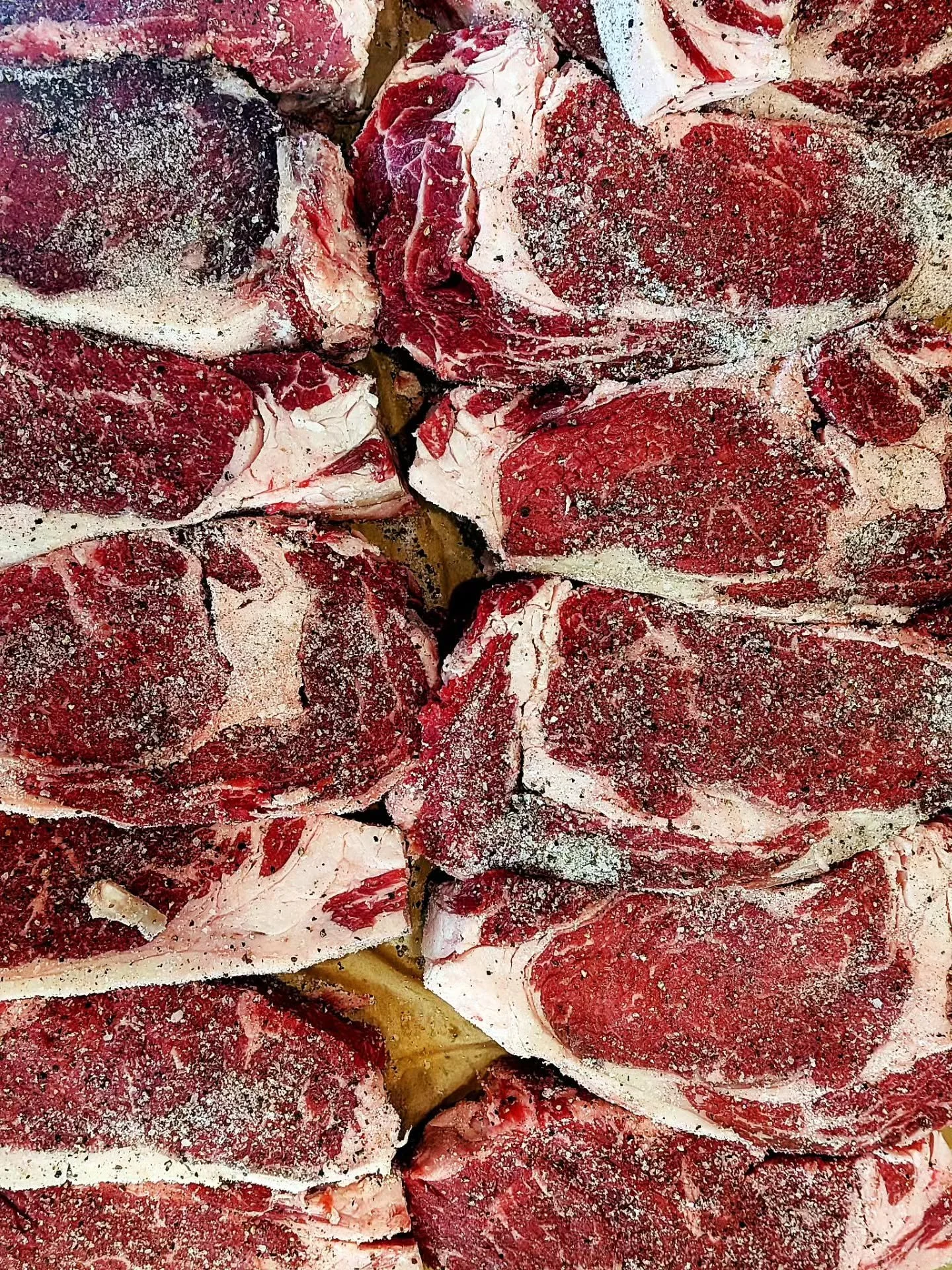 Plates of the week -
1. Some gorgeous NY Strip and Rib Eyes cut from a local cow by chef Milo and his very excessive collection of knives. These will go fast, so come get em!
2. Barramundi filets from @infinitybluebarramundi who are now able to offer