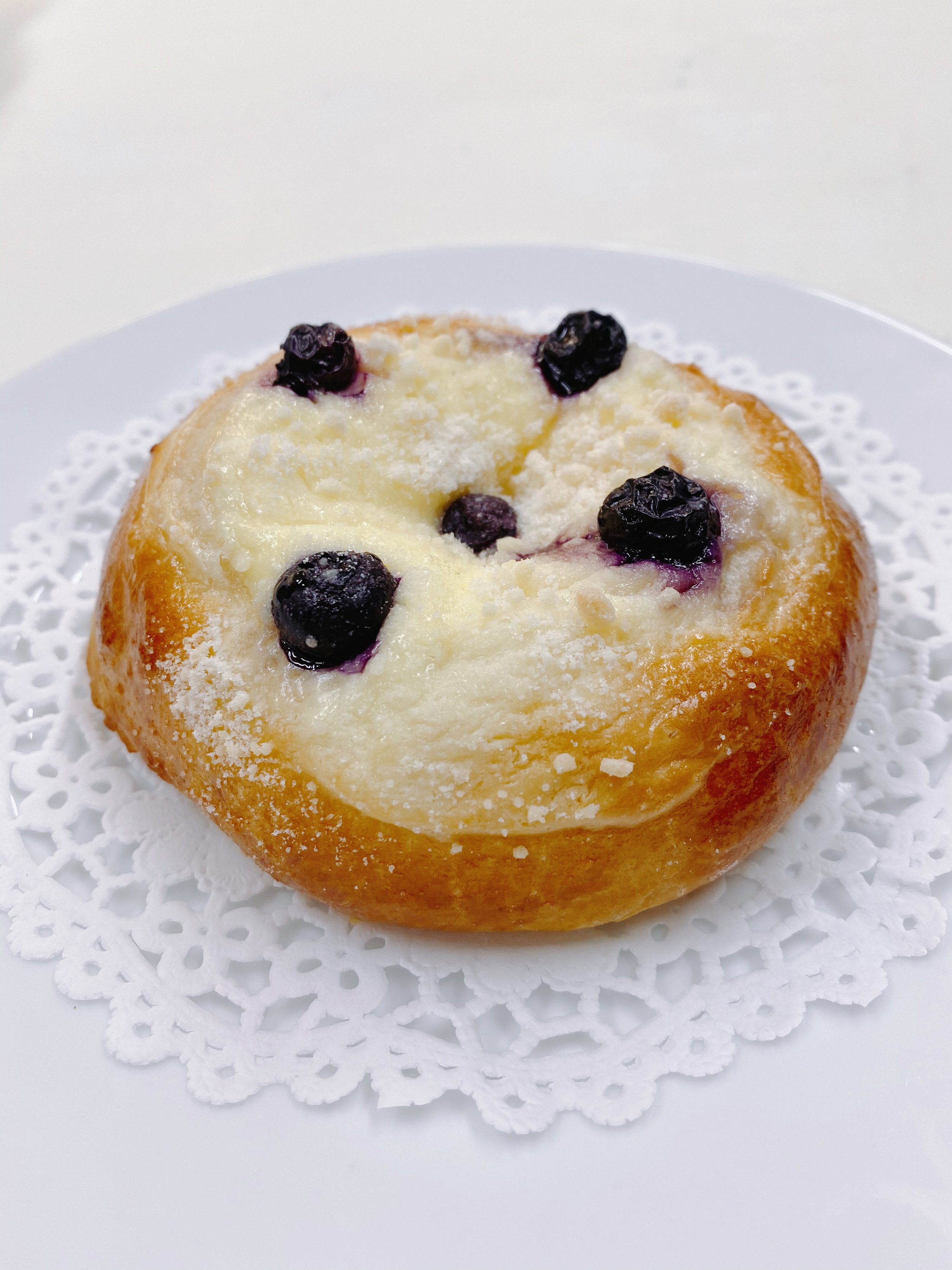 Cream Cheese with Blueberries Kolach