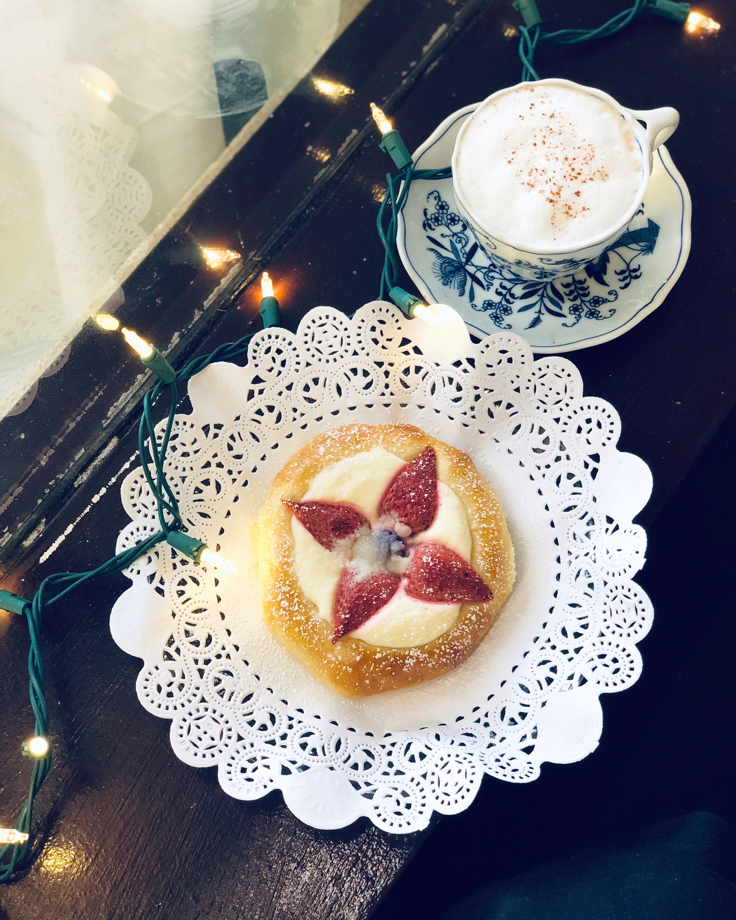 Cream Cheese with Strawberries Kolach